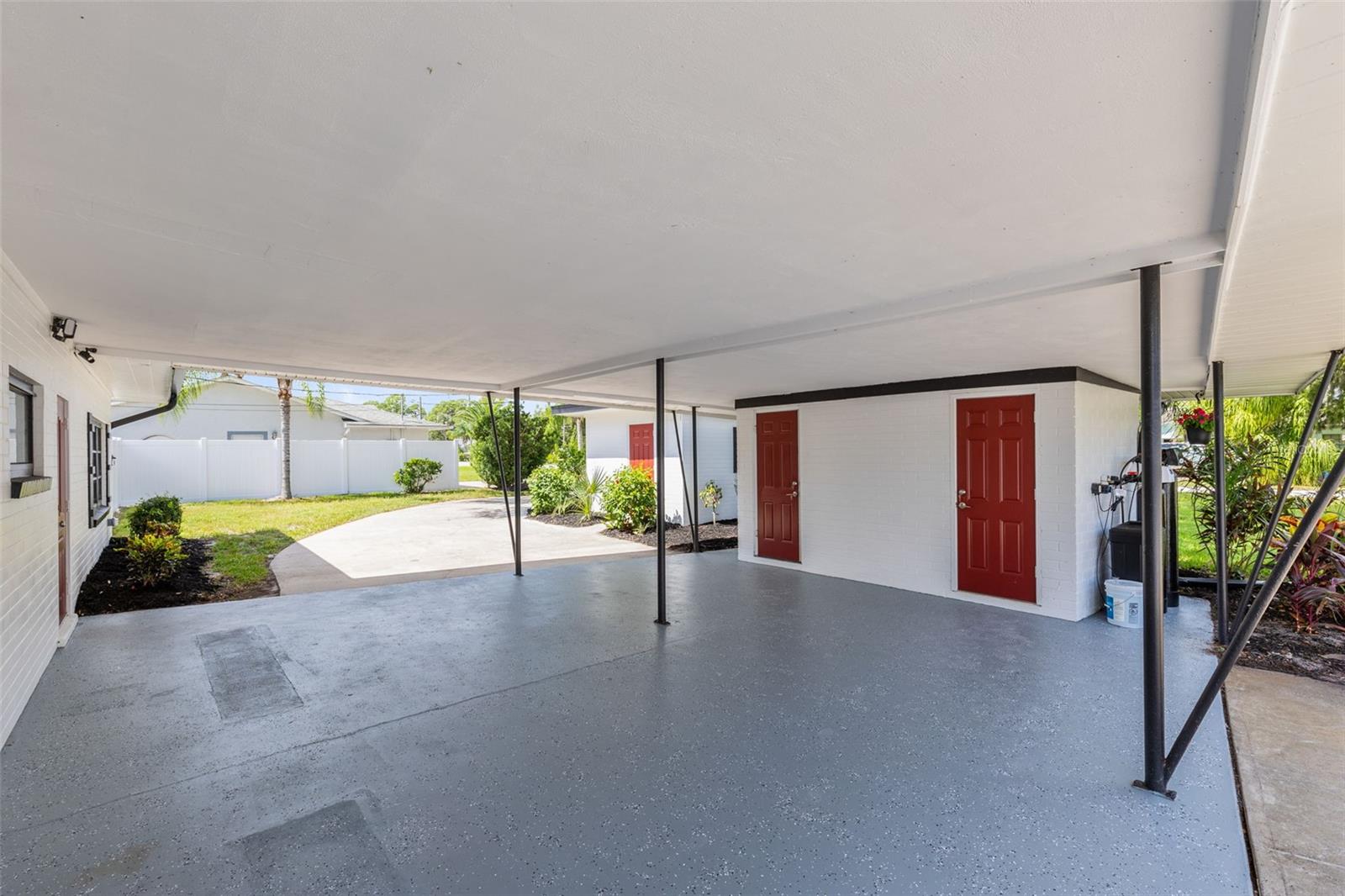 Image 32 of 52 For 35614 Cedar Lane