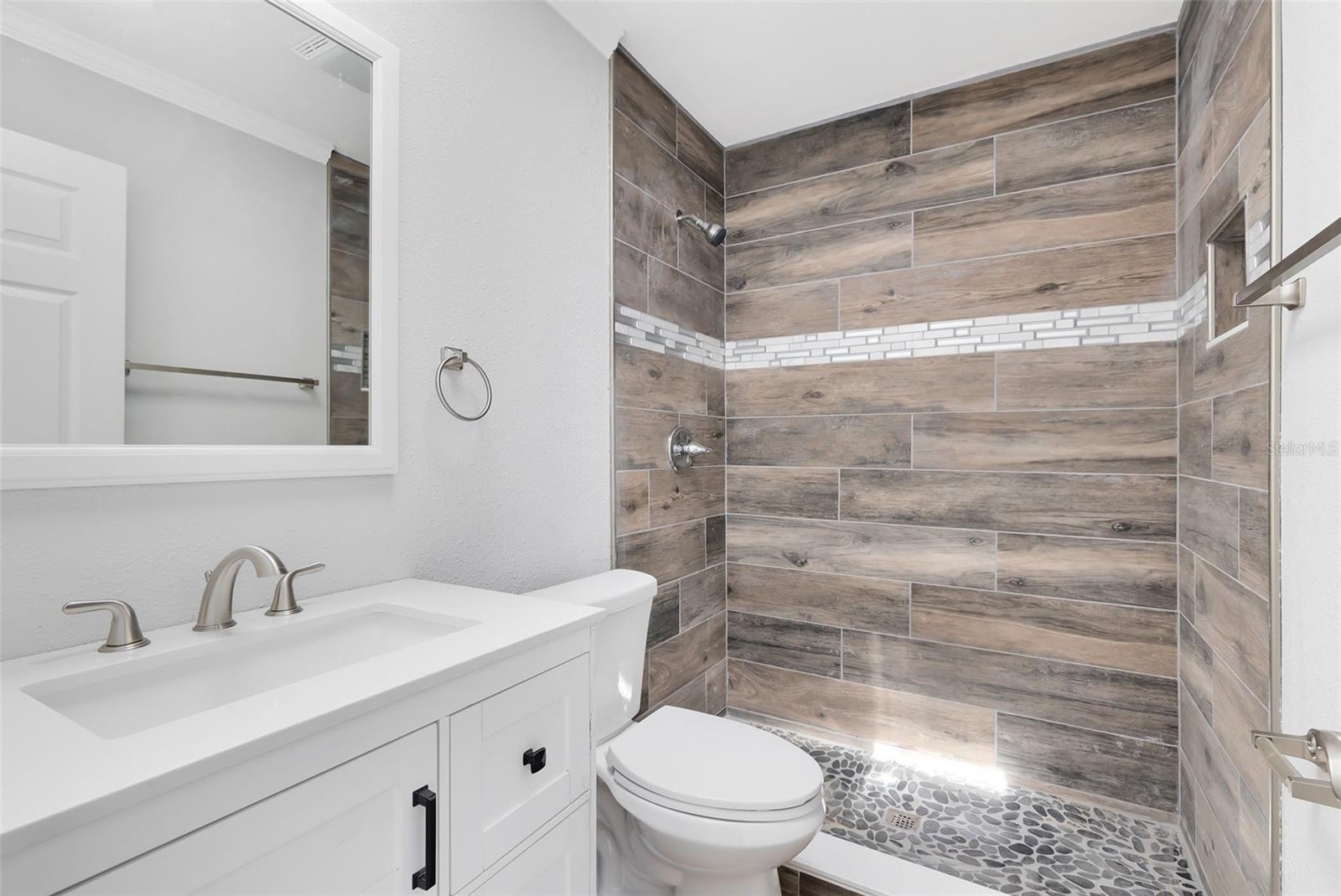 Image 4 of 52 For 35614 Cedar Lane