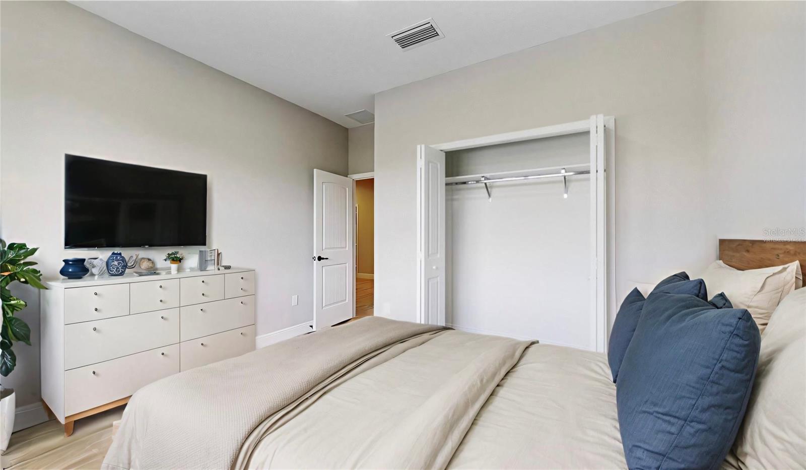 Image 15 of 23 For 643 Dominish Estates Dr