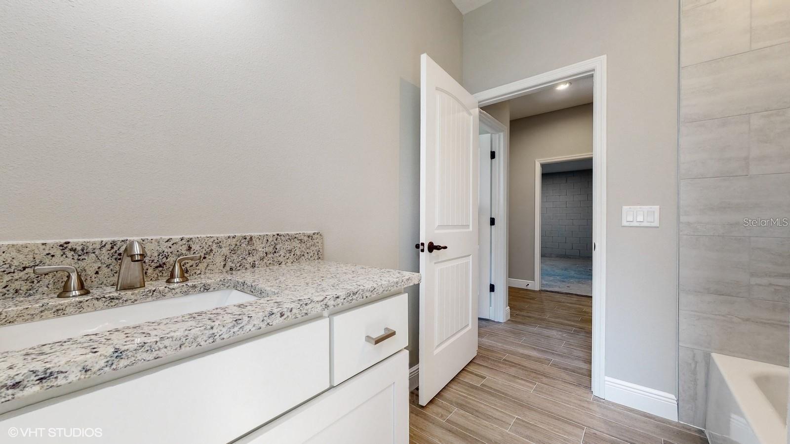 Image 17 of 23 For 643 Dominish Estates Dr