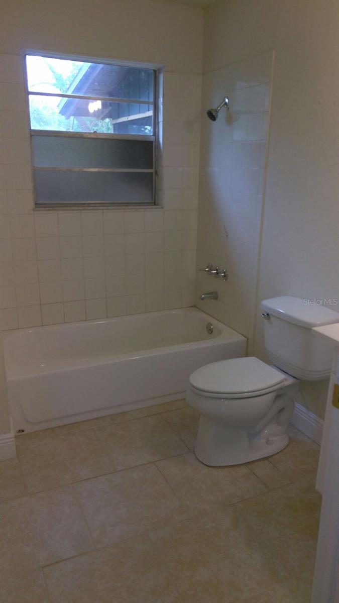 Image 9 of 13 For 140 12th Street