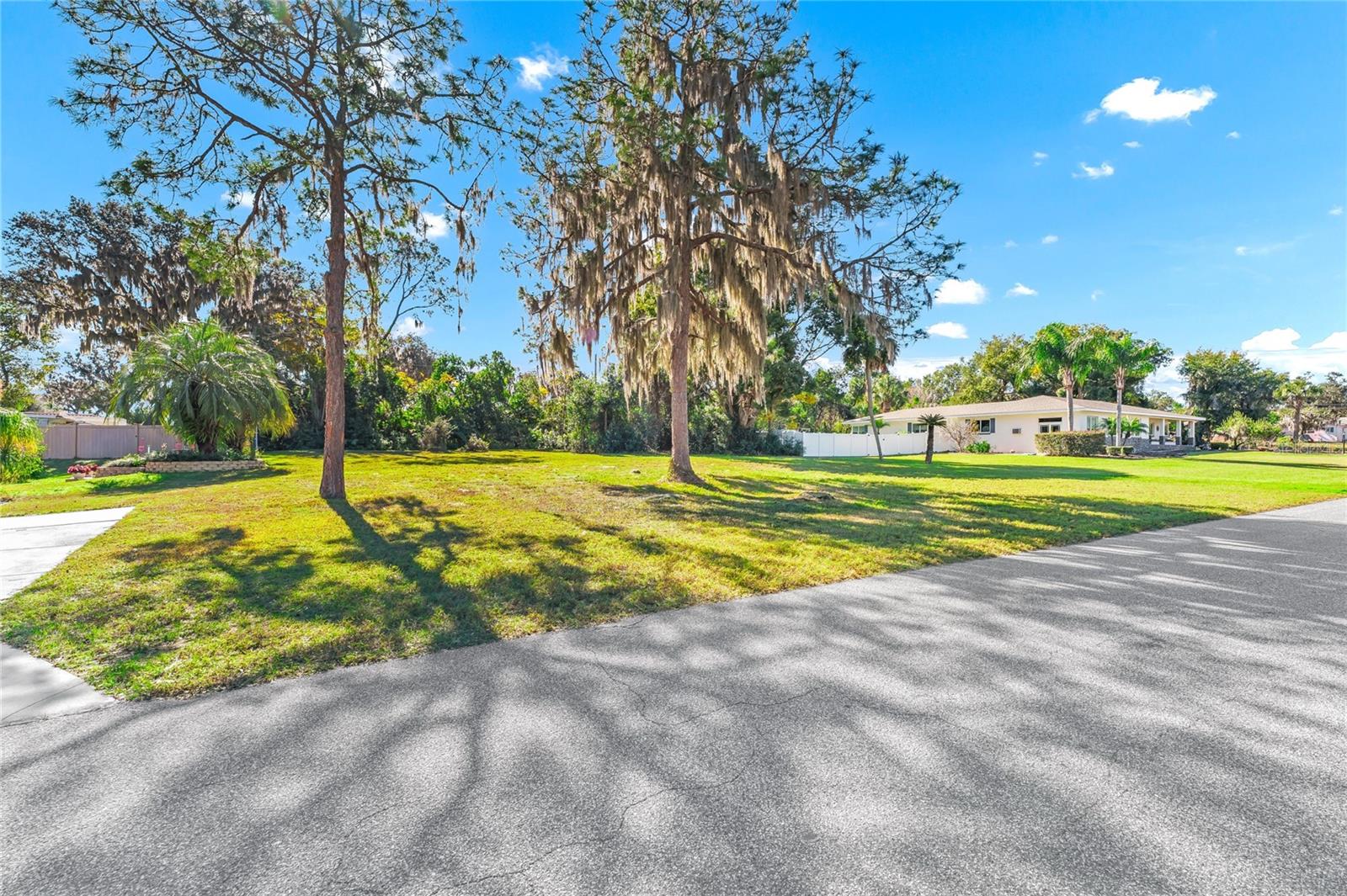 Image 4 of 23 For Xxxx E Holly Street