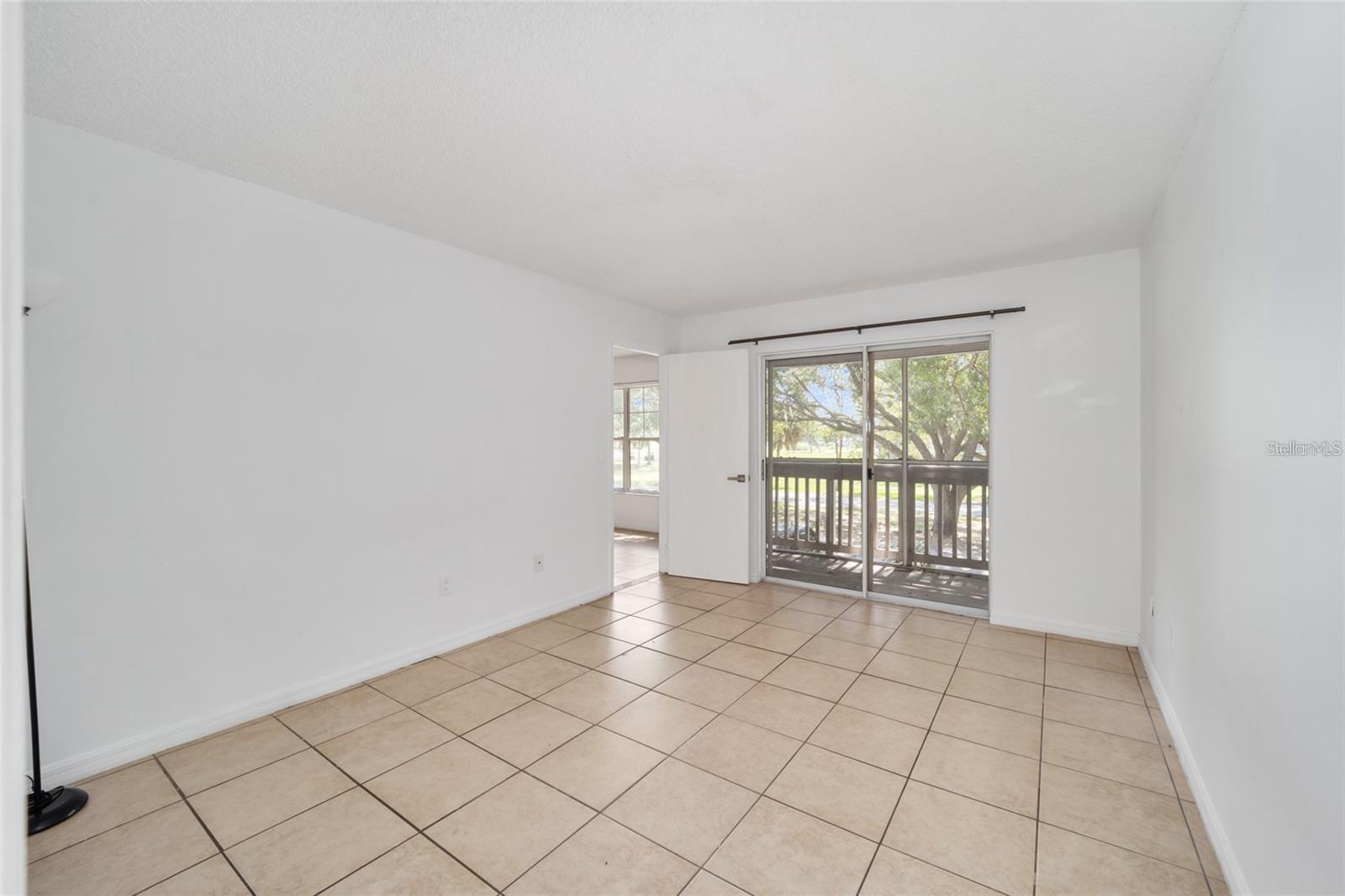 Image 15 of 27 For 8202 Fairways Circle B202