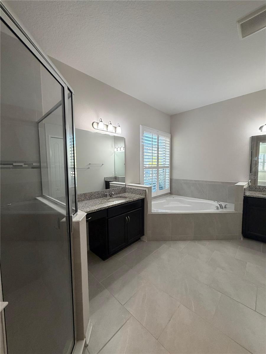 Image 15 of 29 For 13183 Woodford Street