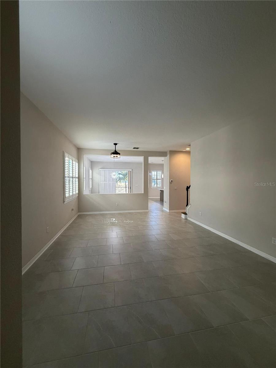 Image 8 of 29 For 13183 Woodford Street