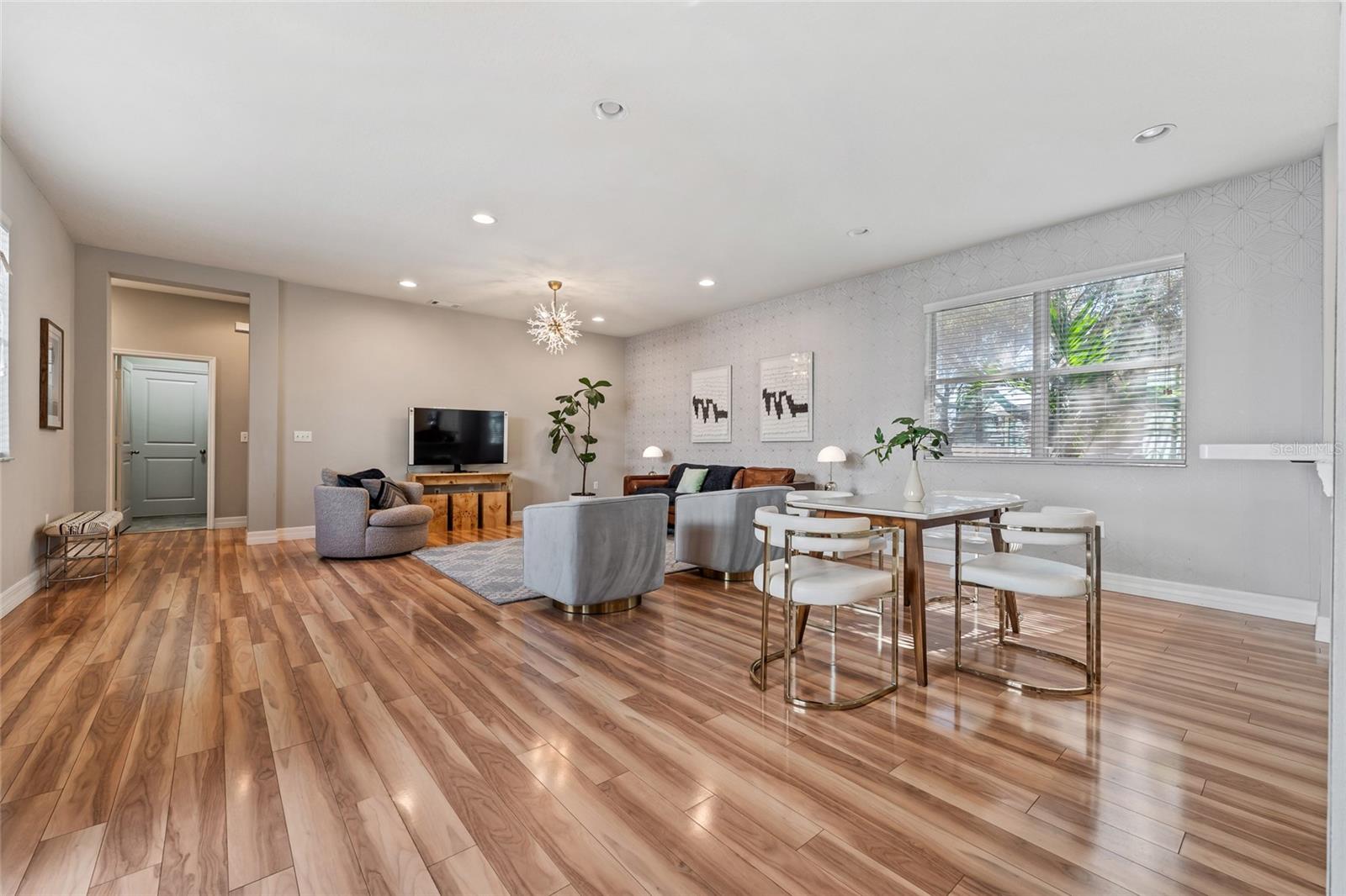 Image 7 of 36 For 7935 Winter Wren Street