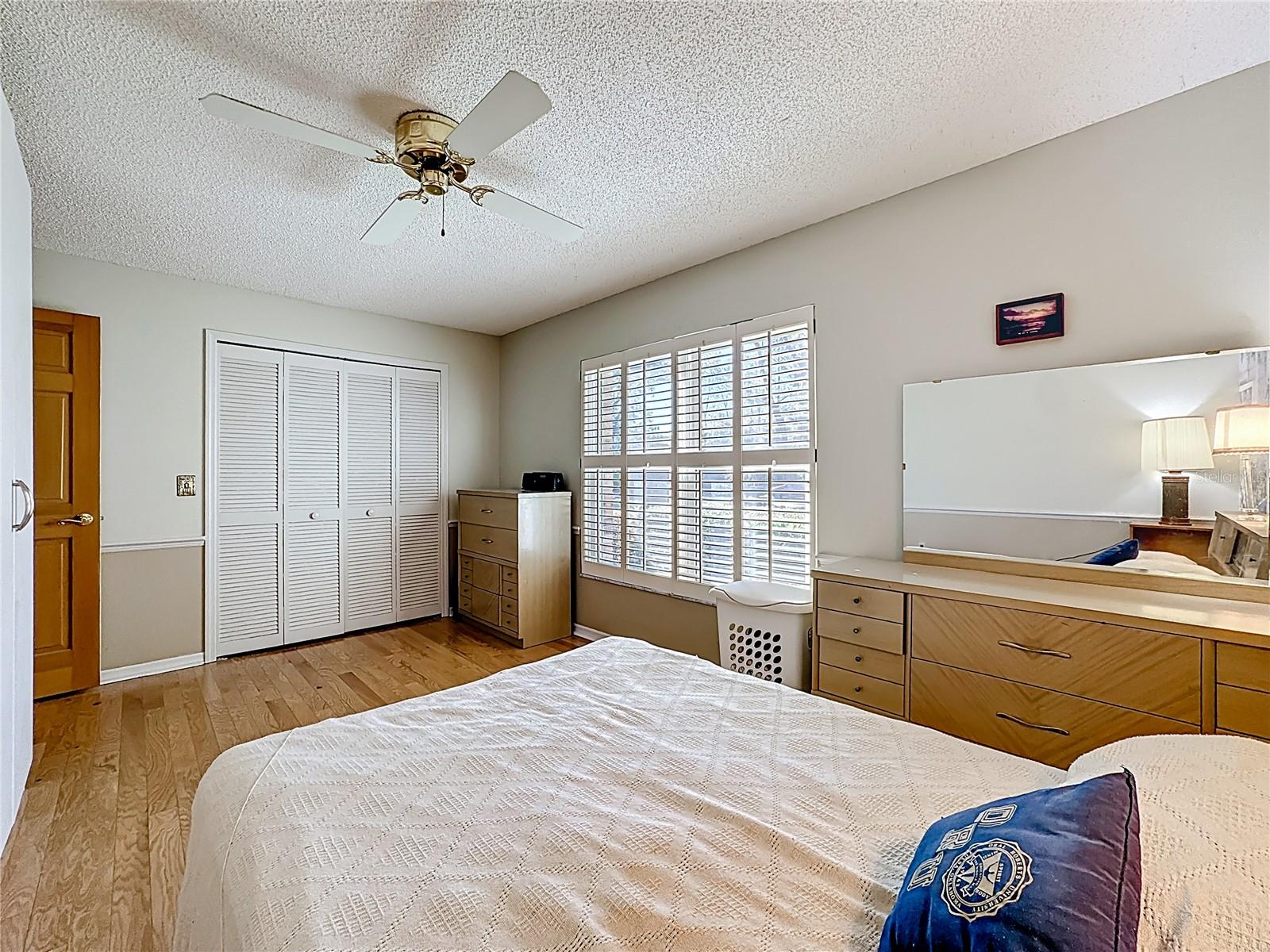 Image 18 of 57 For 281 Spring Valley Road