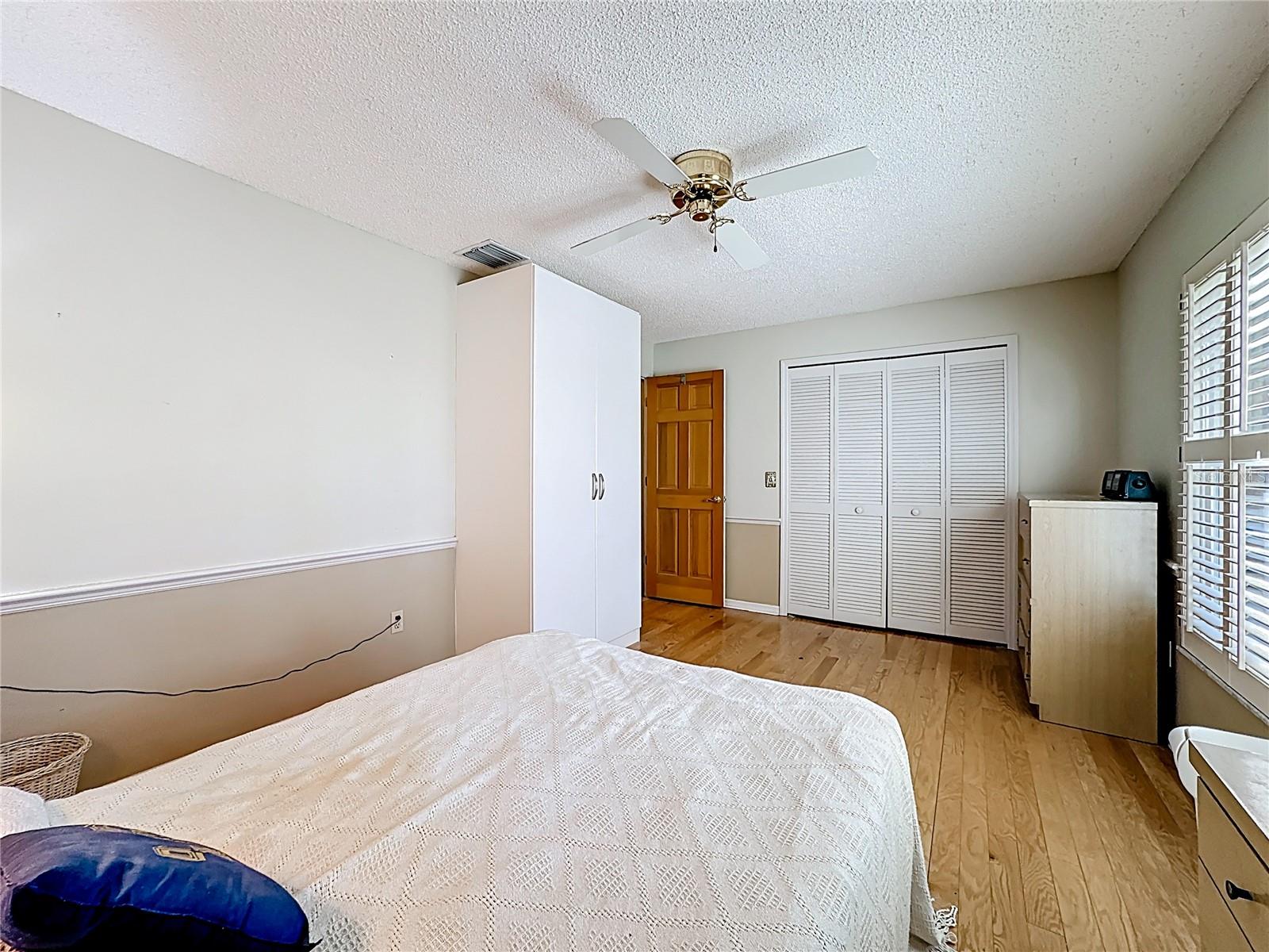 Image 19 of 57 For 281 Spring Valley Road