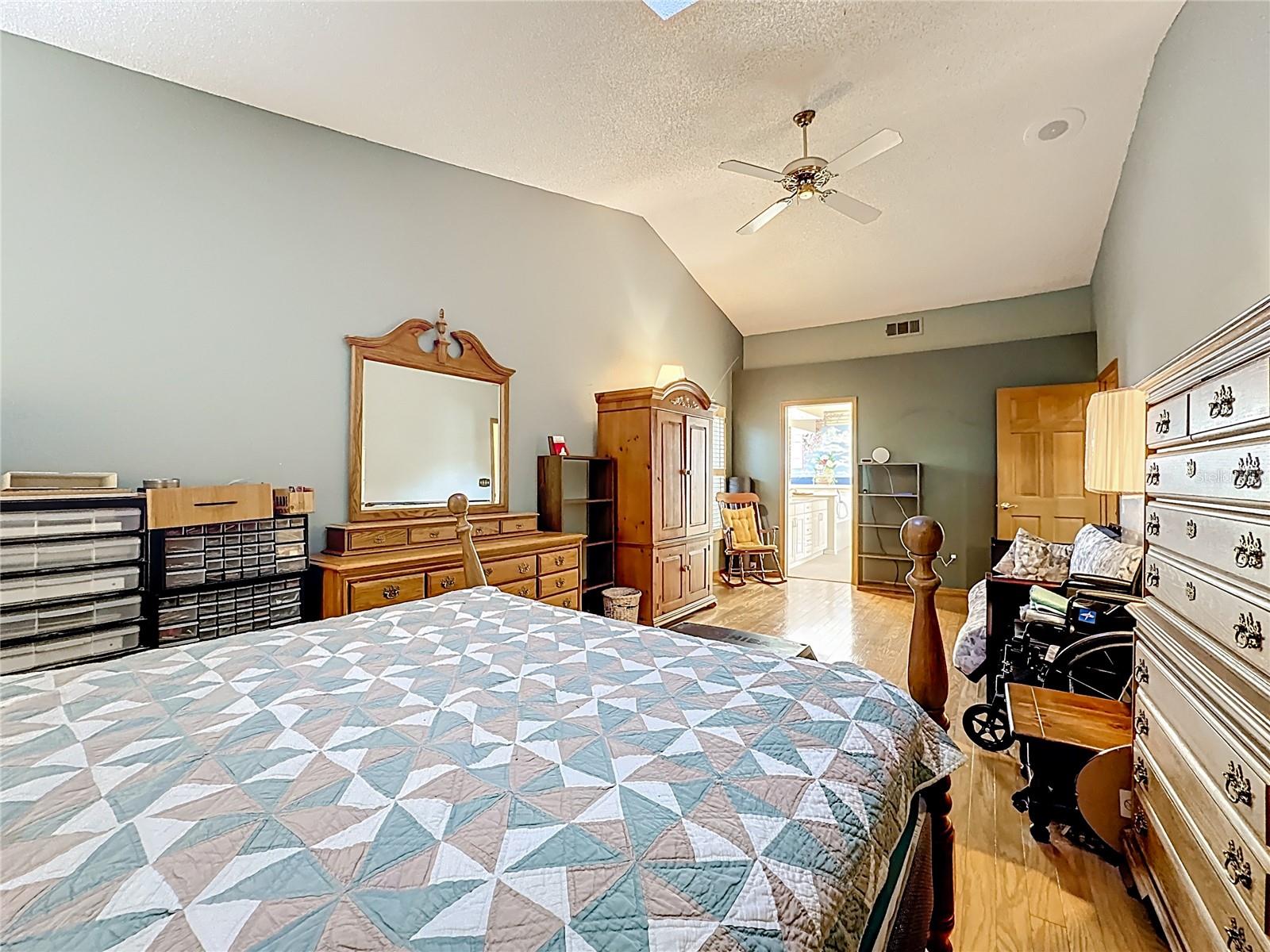 Image 30 of 57 For 281 Spring Valley Road