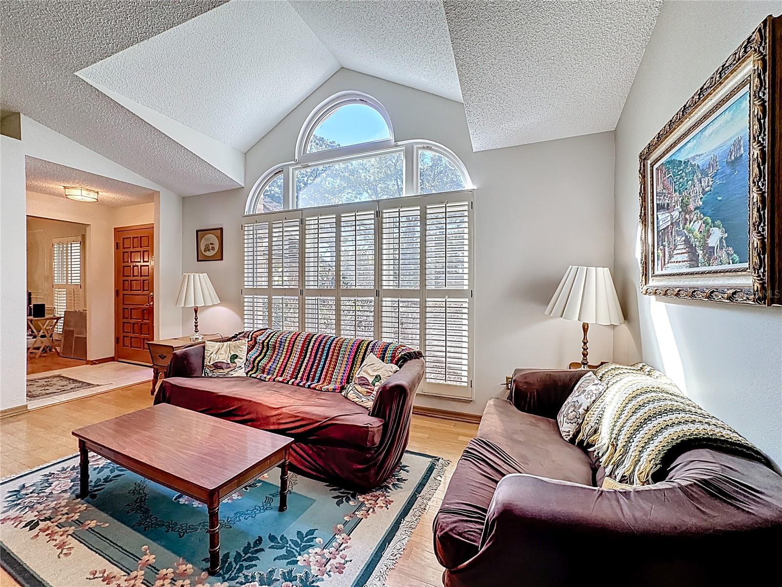 Image 39 of 57 For 281 Spring Valley Road