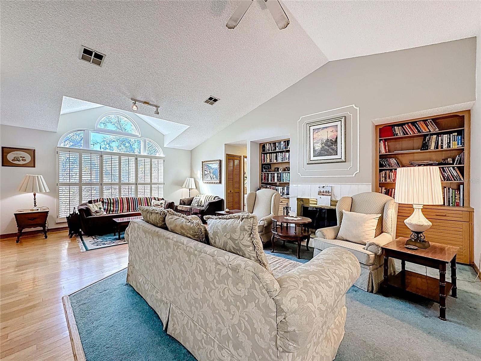 Image 43 of 57 For 281 Spring Valley Road