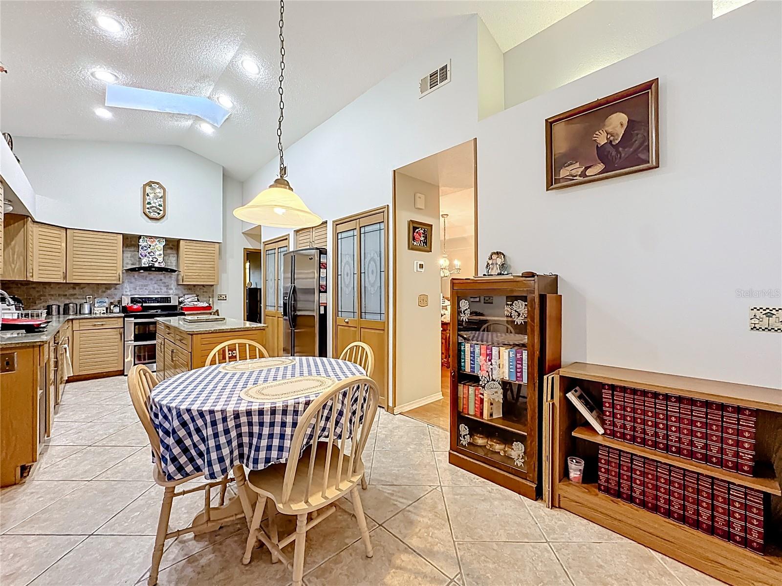 Image 54 of 57 For 281 Spring Valley Road