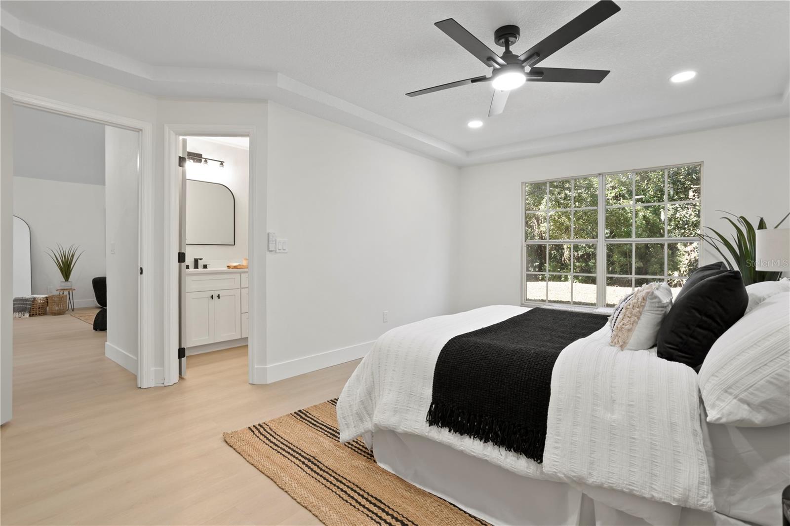 Image 17 of 38 For 416 Macgregor Road