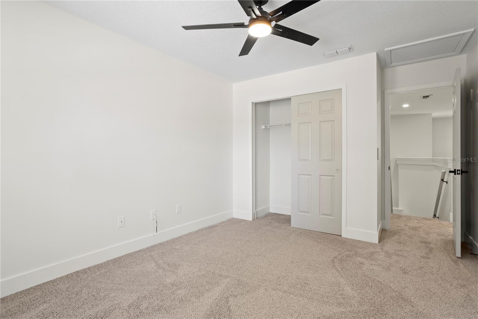 Image 26 of 38 For 416 Macgregor Road