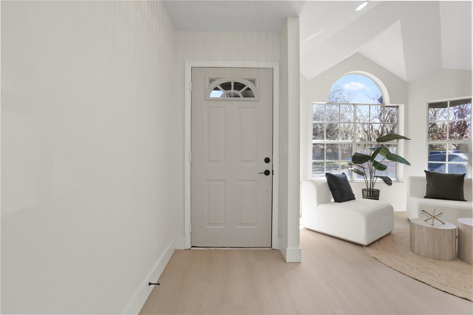 Image 3 of 38 For 416 Macgregor Road