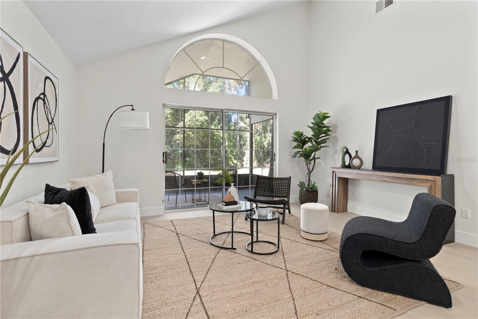 Image 8 of 38 For 416 Macgregor Road