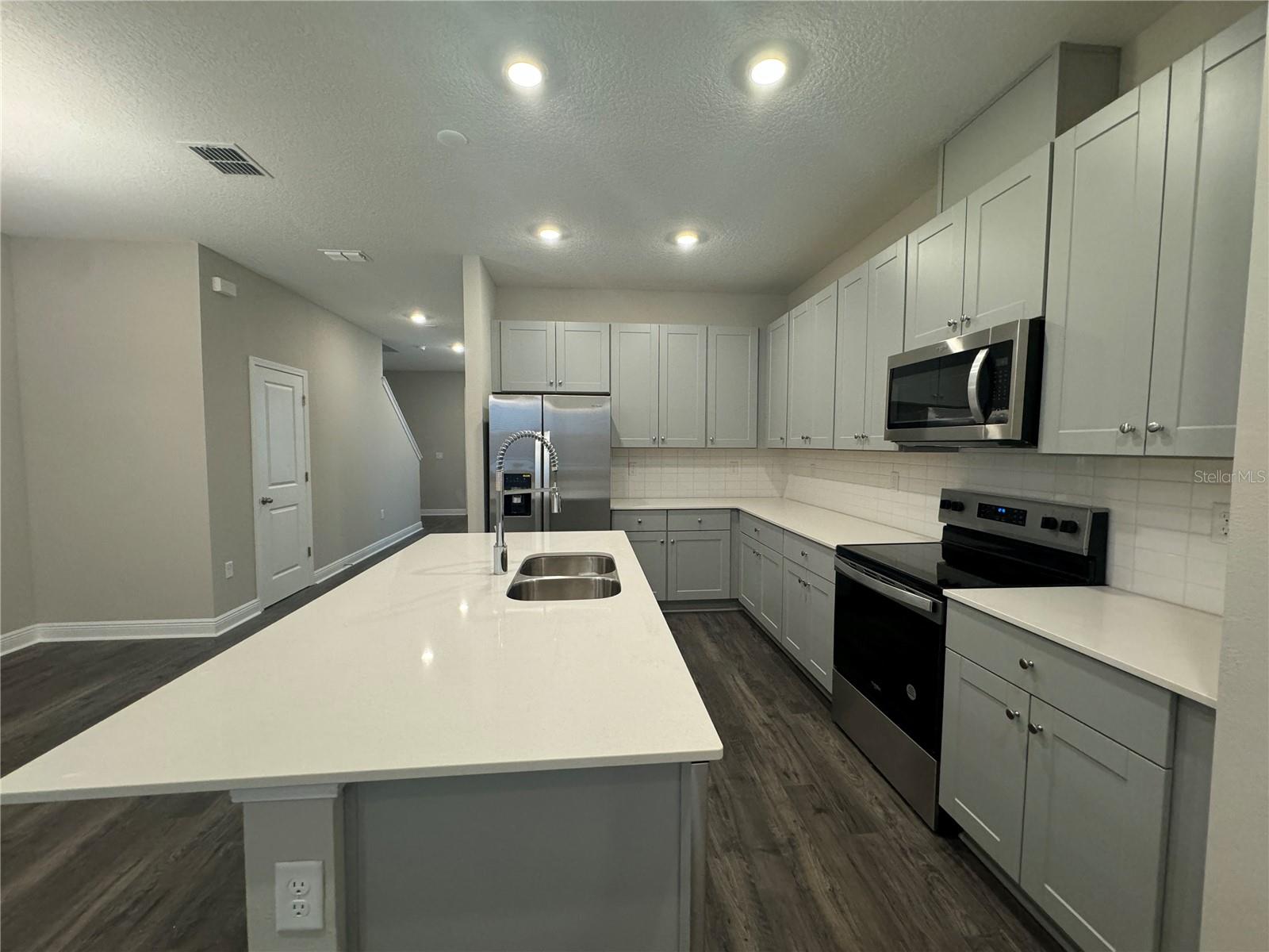 Image 12 of 35 For 16333 Hamlin Hills Road