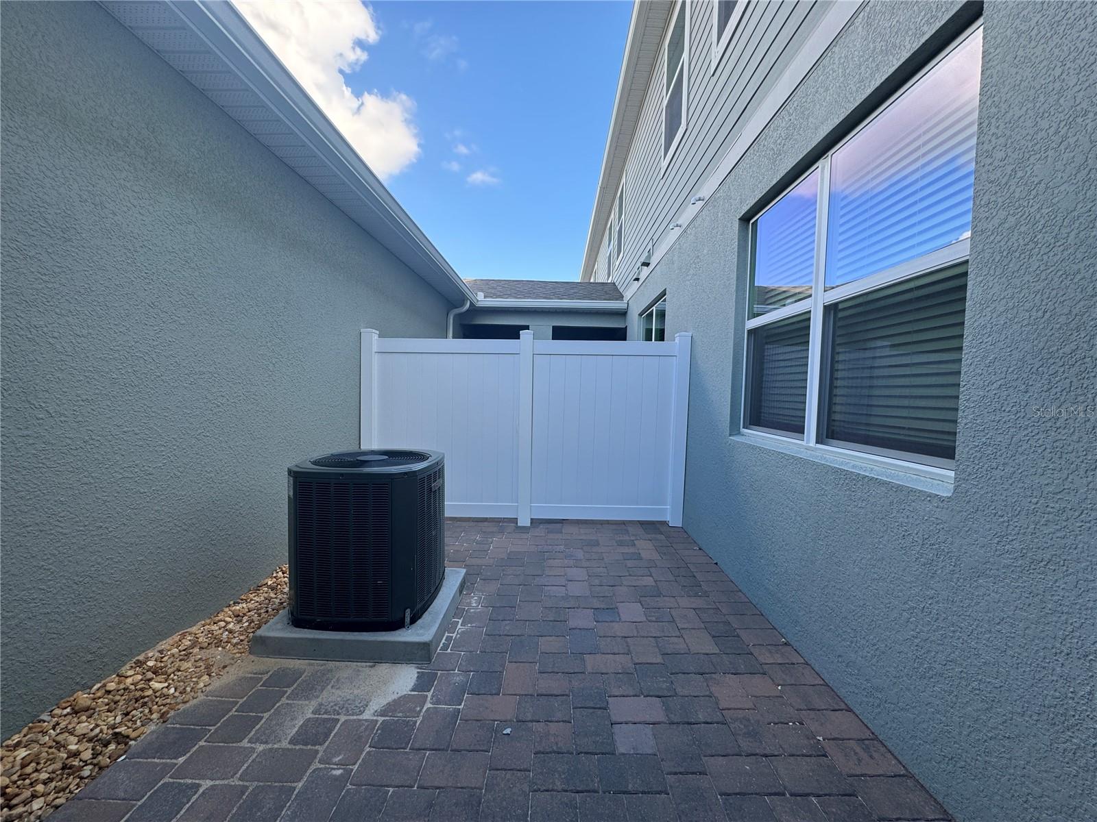 Image 15 of 35 For 16333 Hamlin Hills Road