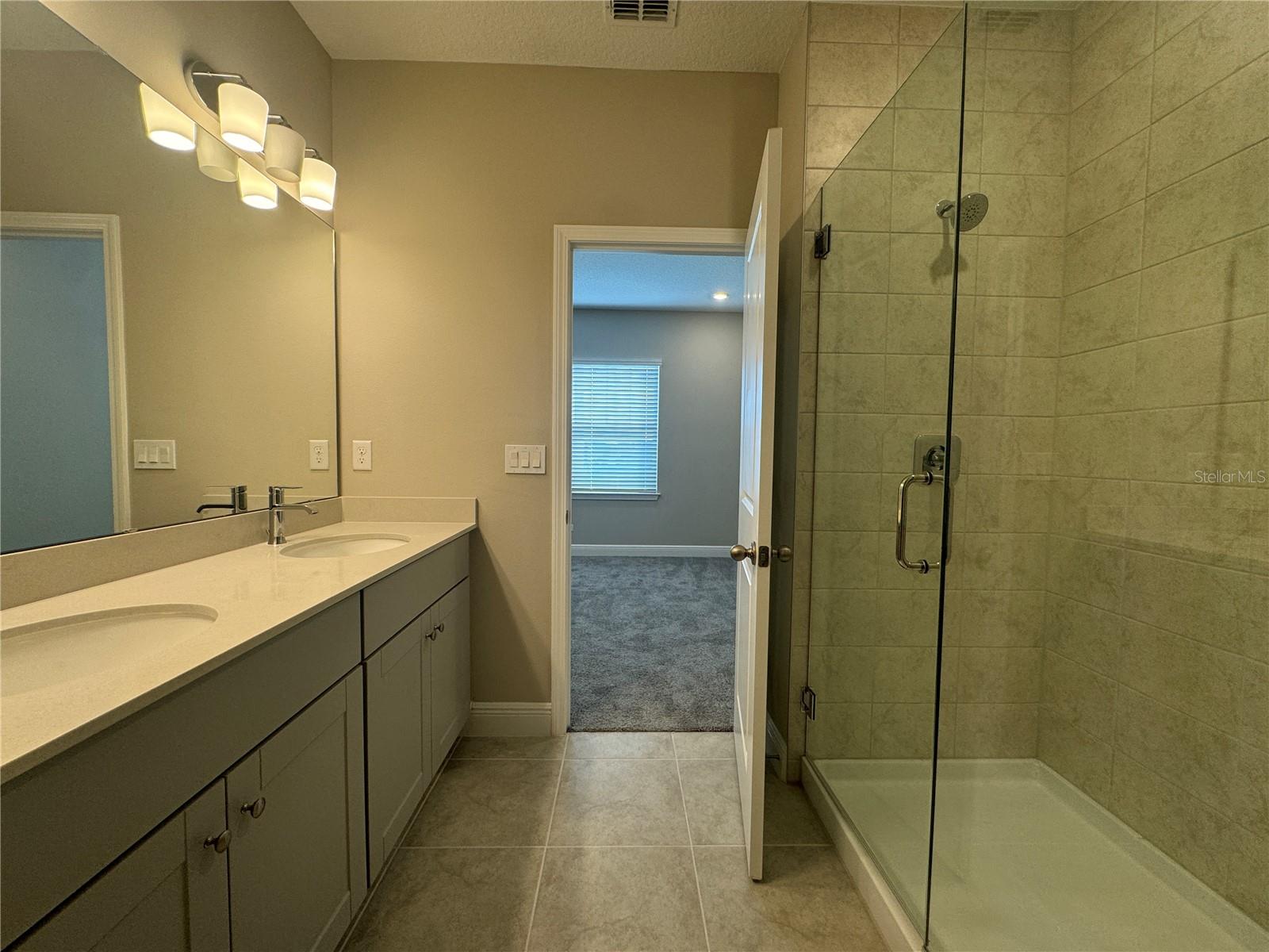 Image 32 of 35 For 16333 Hamlin Hills Road