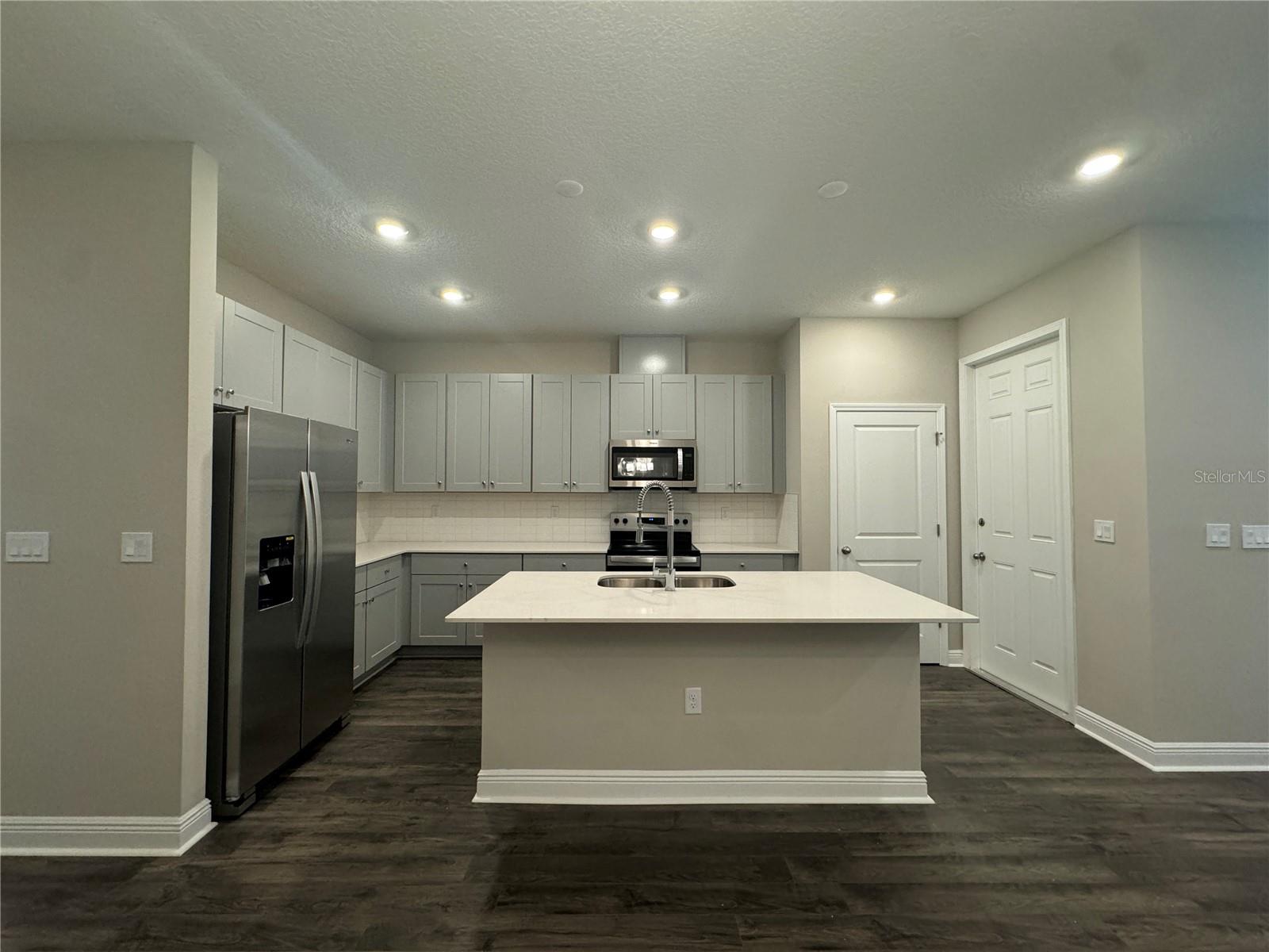 Image 9 of 35 For 16333 Hamlin Hills Road