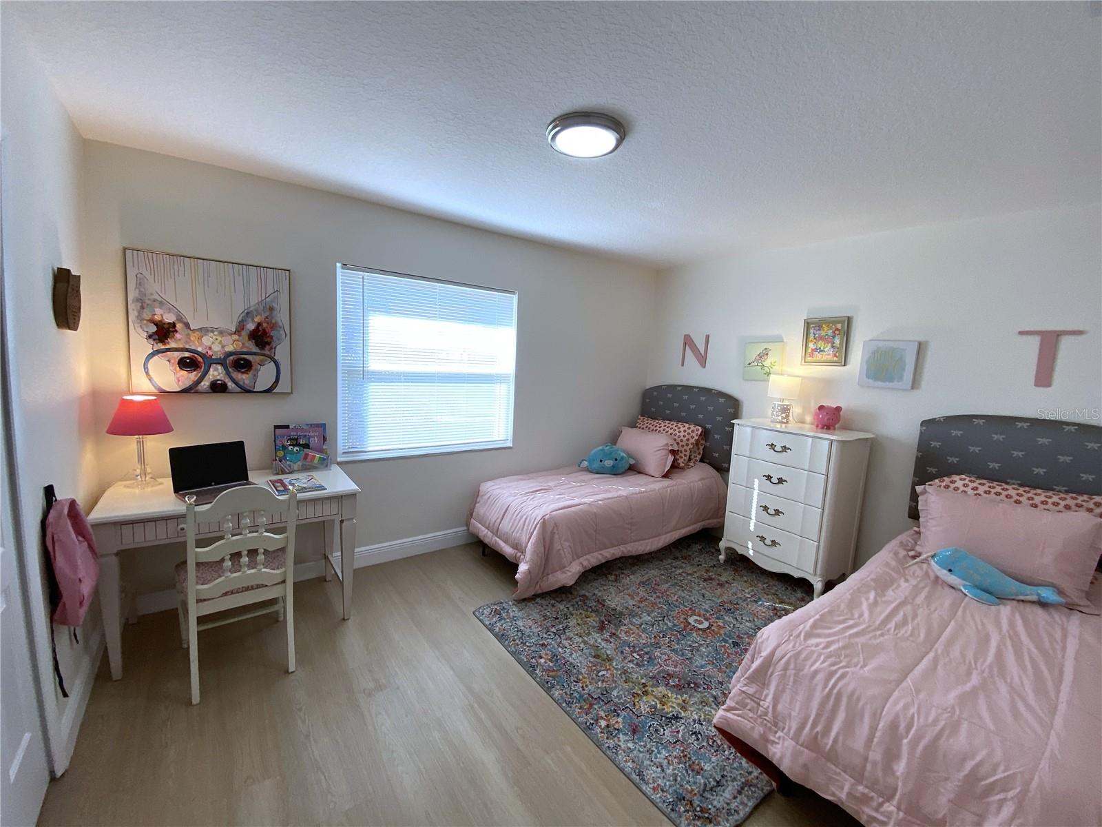 Listing photo id 8 for 2635 Kerwood Circle