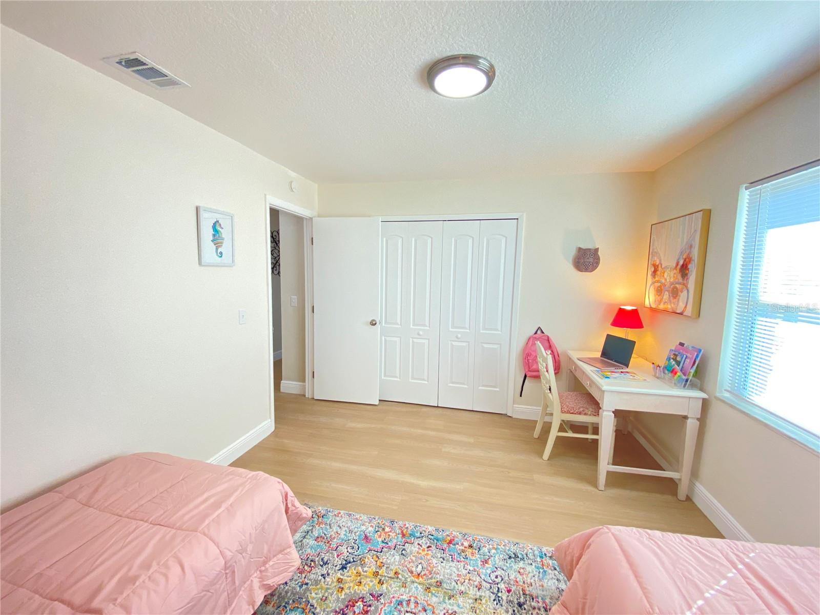 Listing photo id 9 for 2635 Kerwood Circle