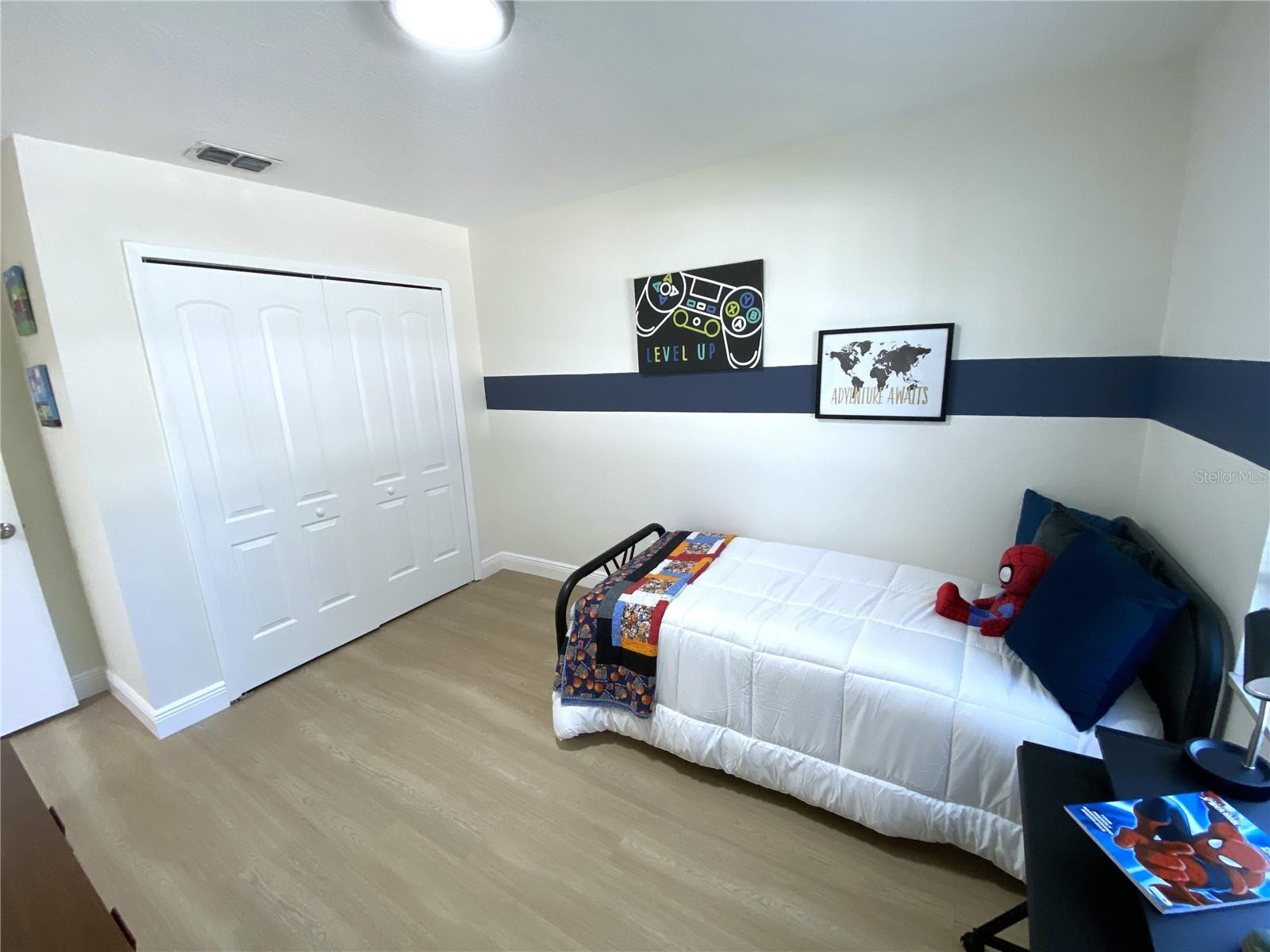 Listing photo id 6 for 2635 Kerwood Circle