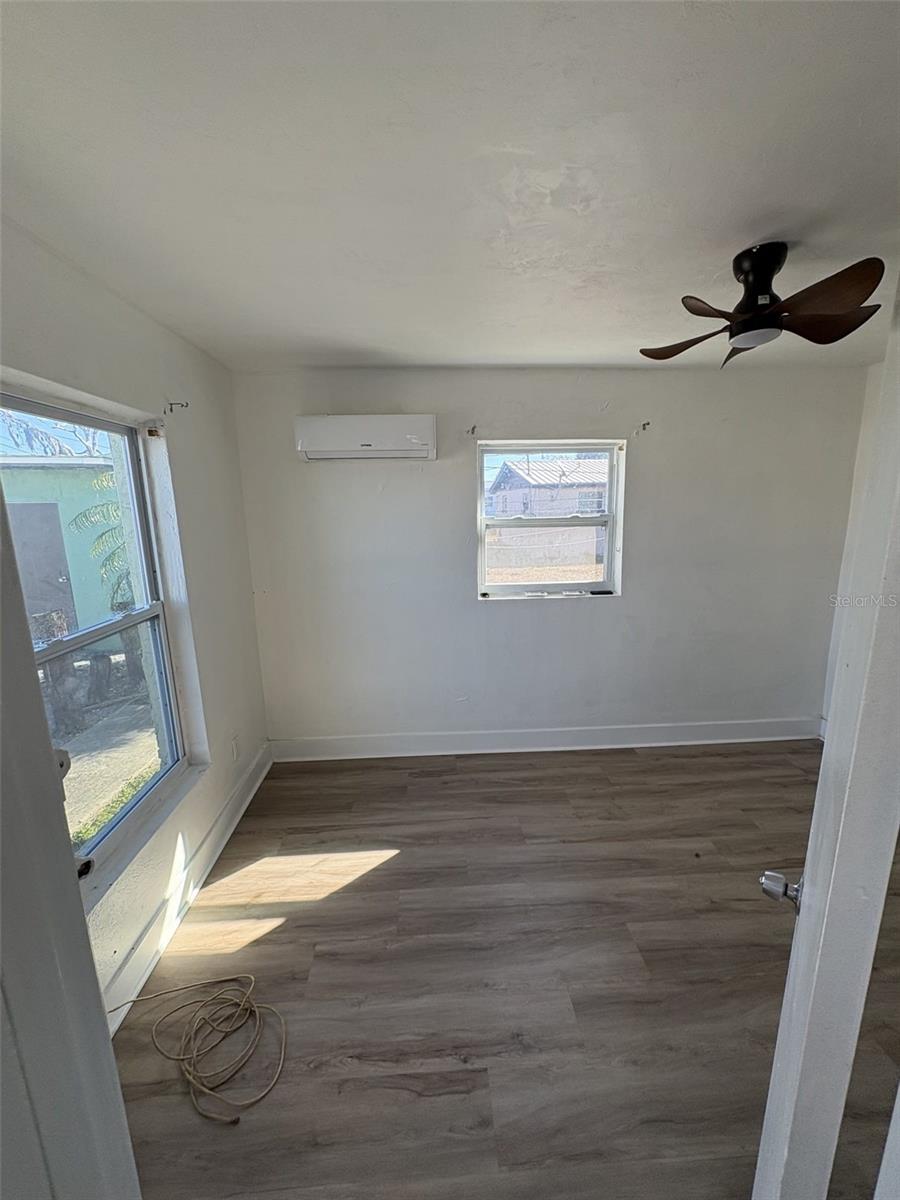 Image 13 of 16 For 1836 Harlem Circle