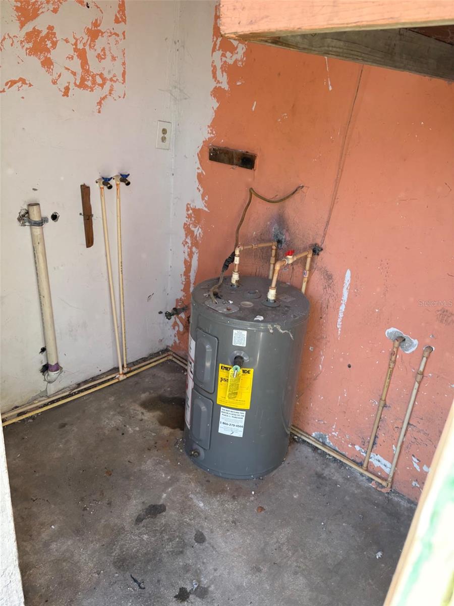 Image 16 of 16 For 1836 Harlem Circle