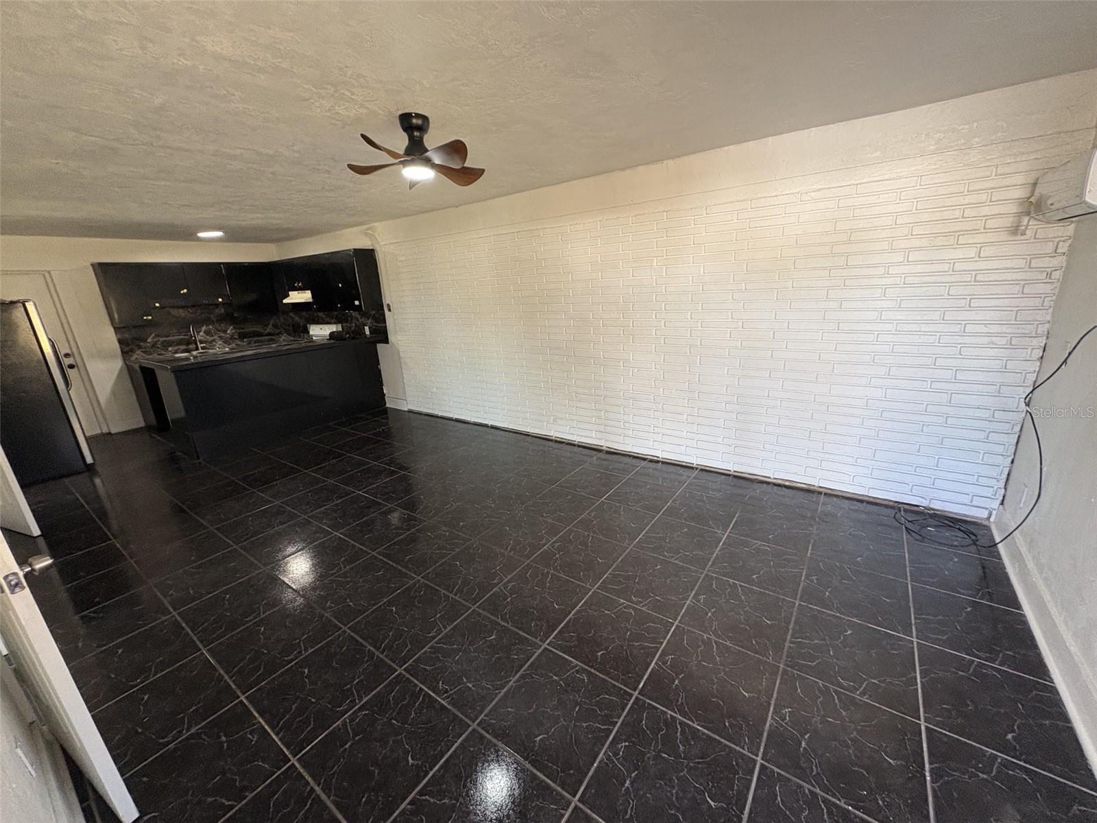 Image 4 of 16 For 1836 Harlem Circle