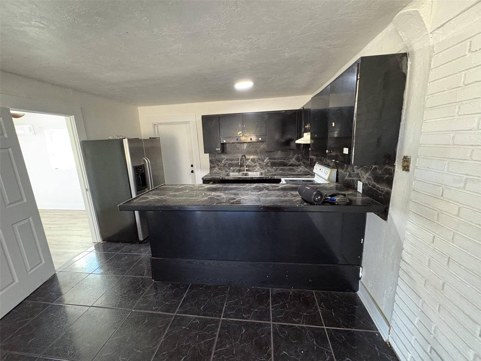 Image 6 of 16 For 1836 Harlem Circle