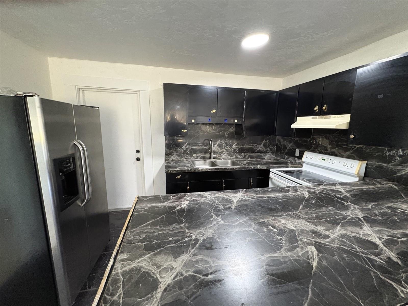 Image 7 of 16 For 1836 Harlem Circle