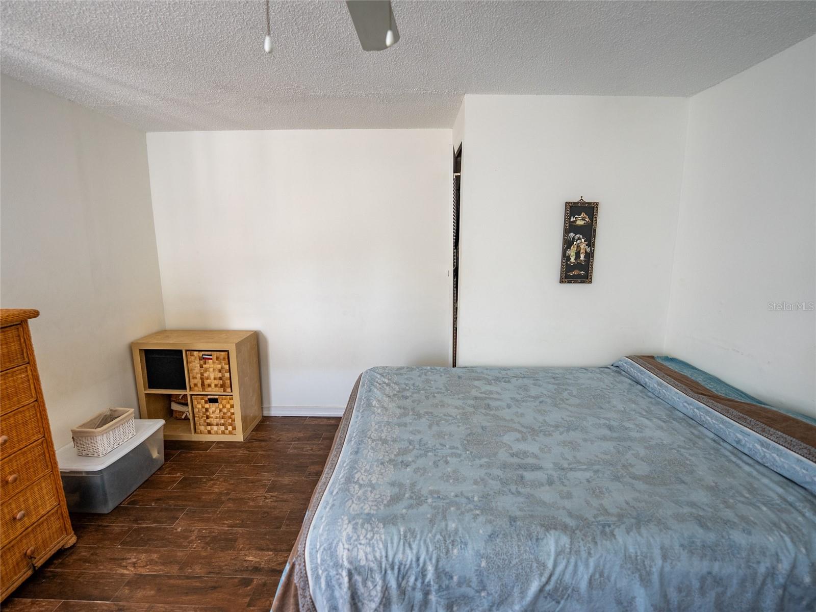 Image 16 of 33 For 4829 Walden Circle 7