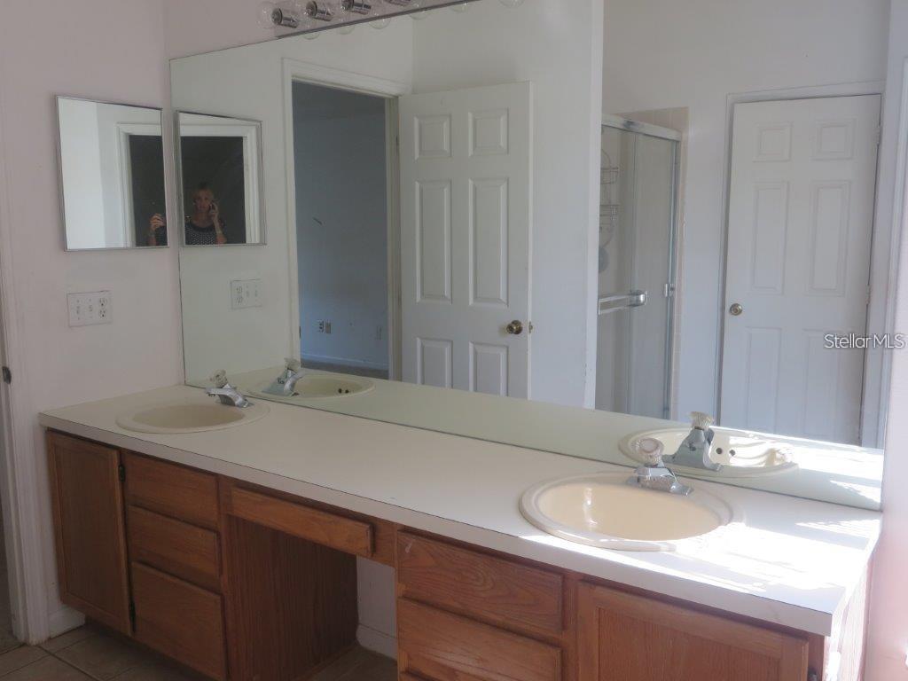 Image 19 of 28 For 3537 Moss Pointe Place