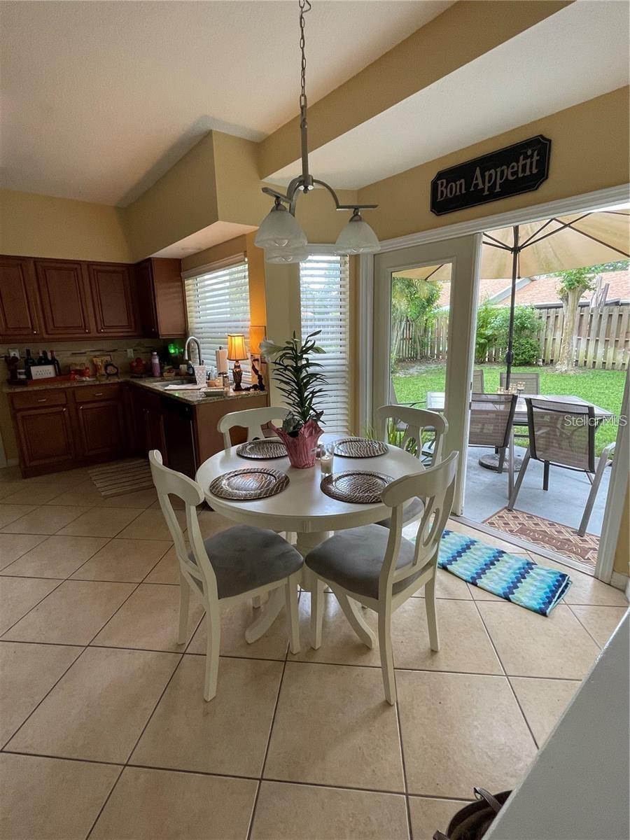 Image 8 of 28 For 3537 Moss Pointe Place