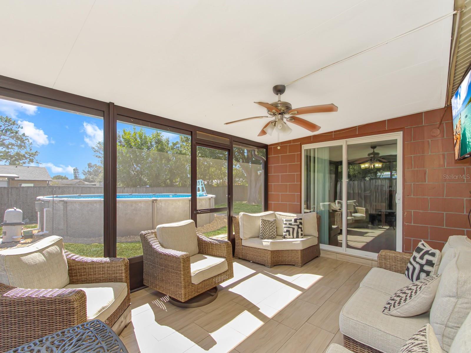 Image 19 of 24 For 8644 Lyonia Drive