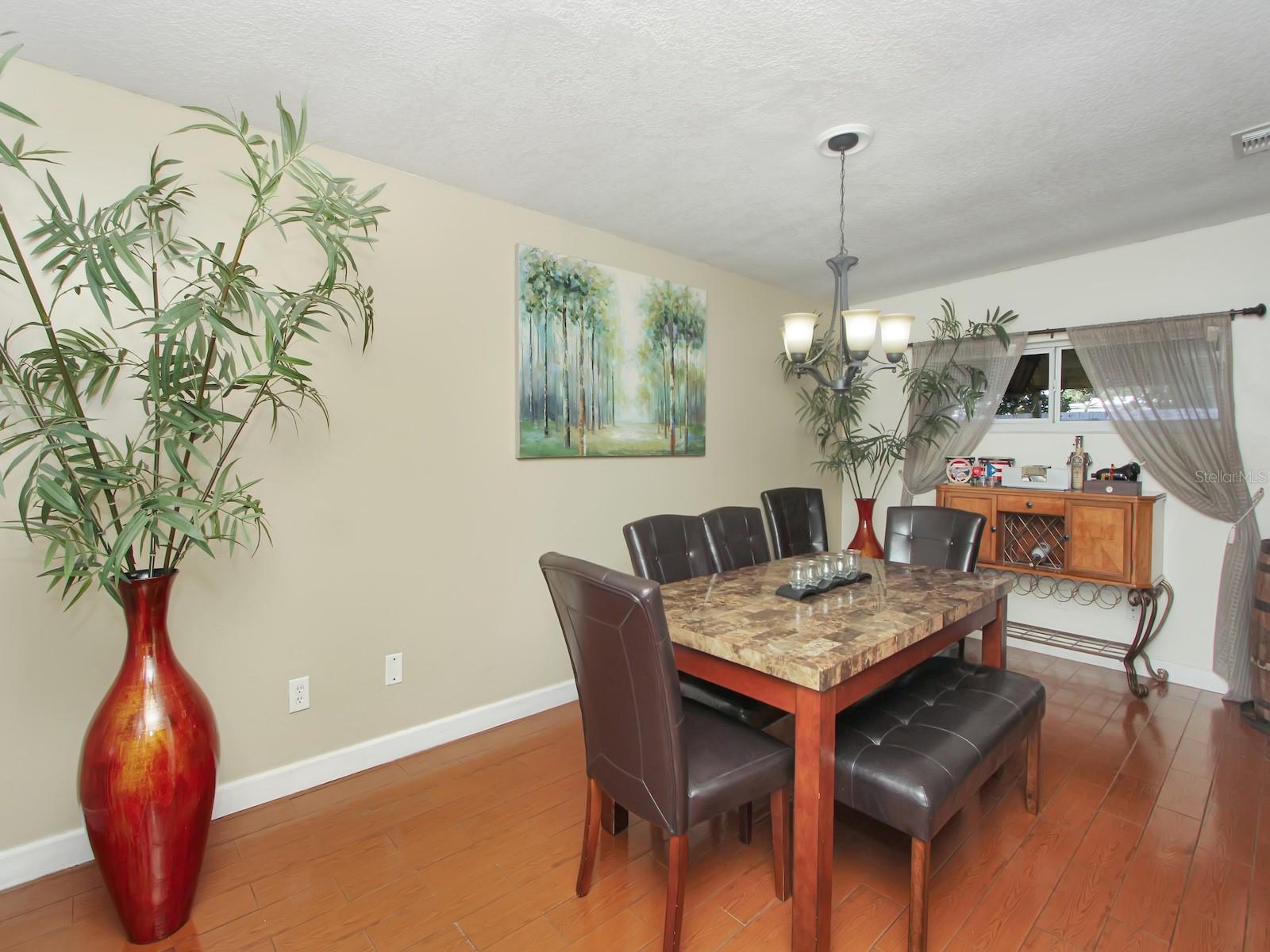 Image 6 of 24 For 8644 Lyonia Drive