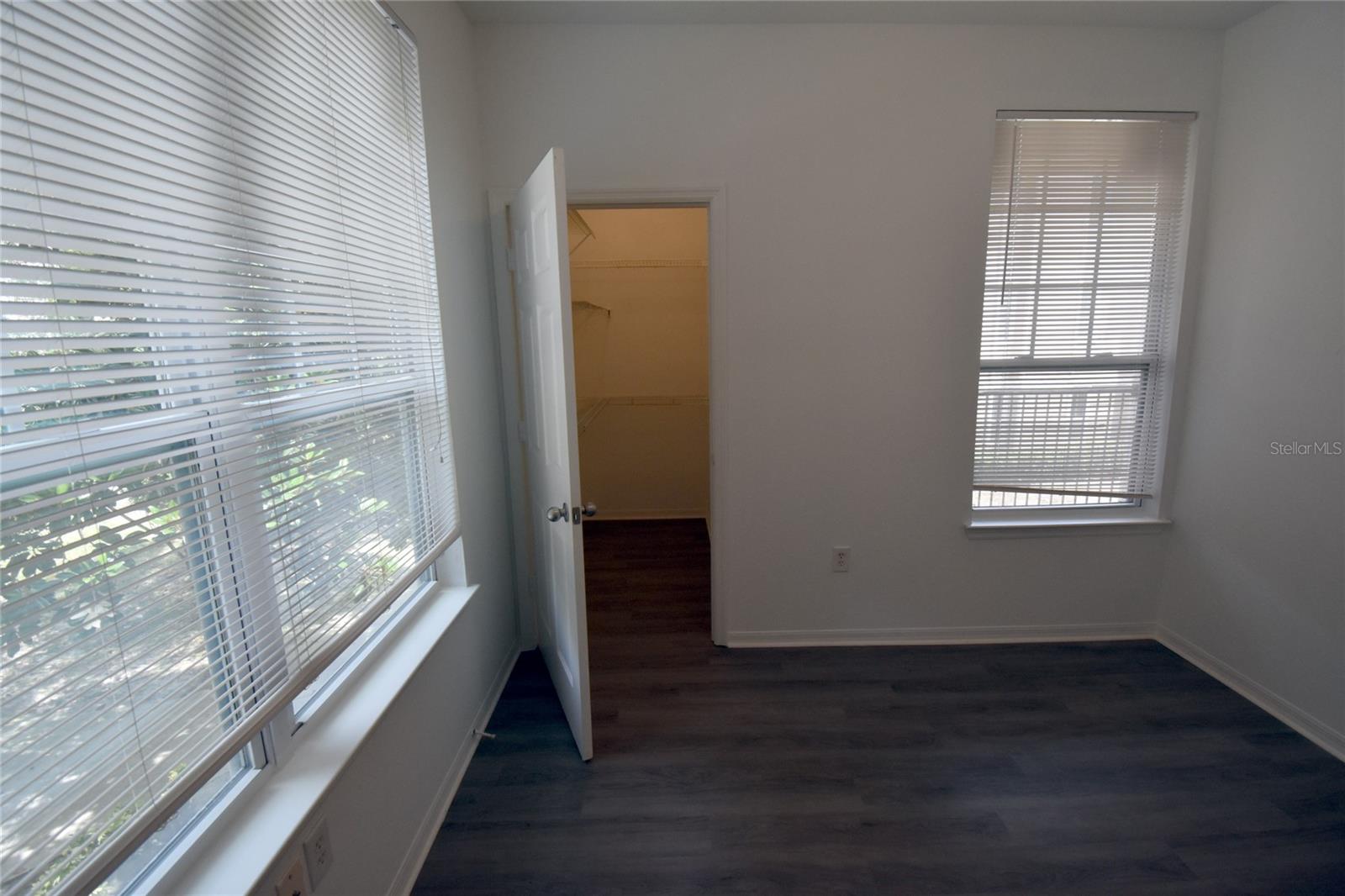 Image 14 of 21 For 2000 Erving Circle 208