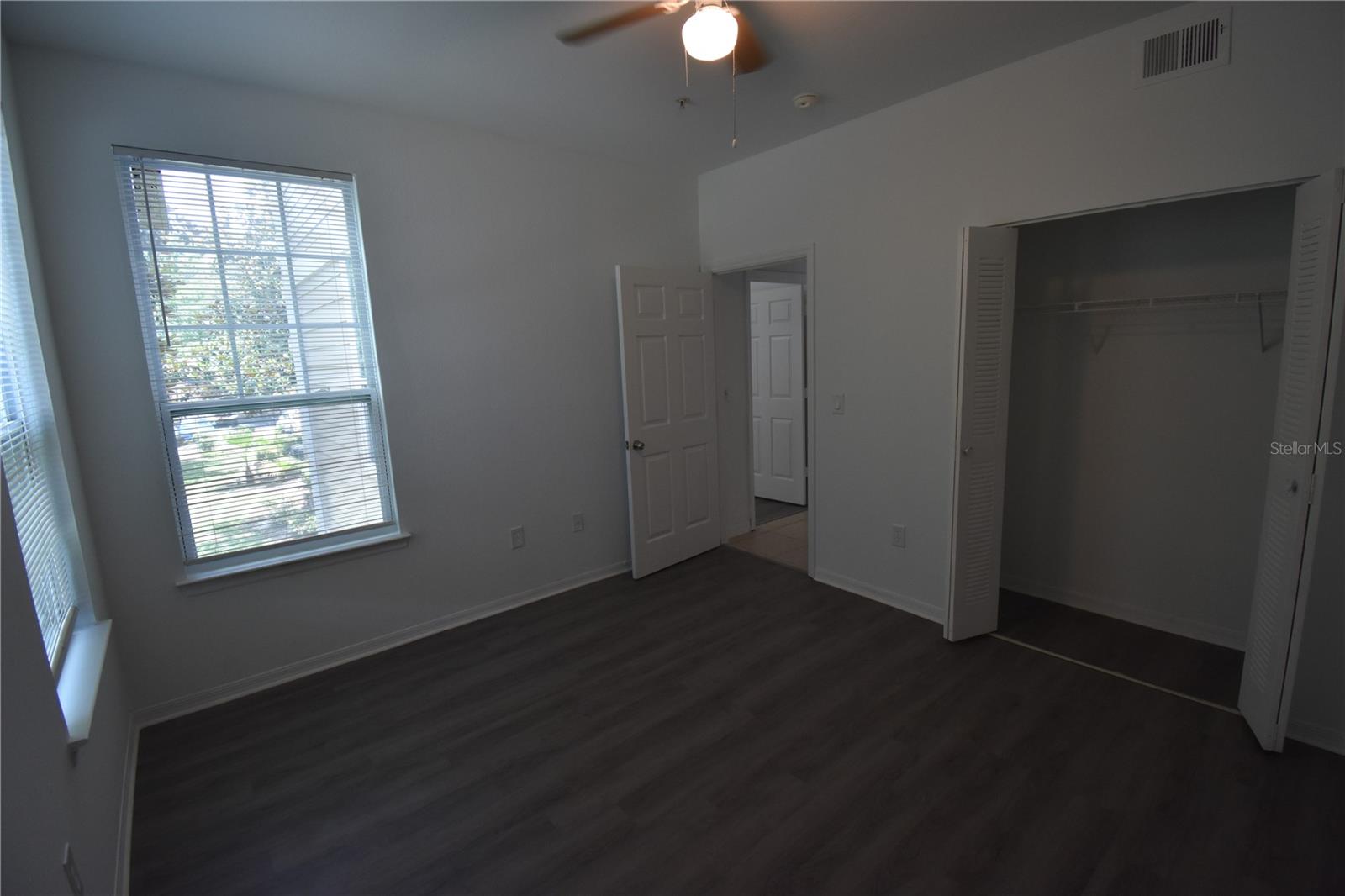 Image 17 of 21 For 2000 Erving Circle 208