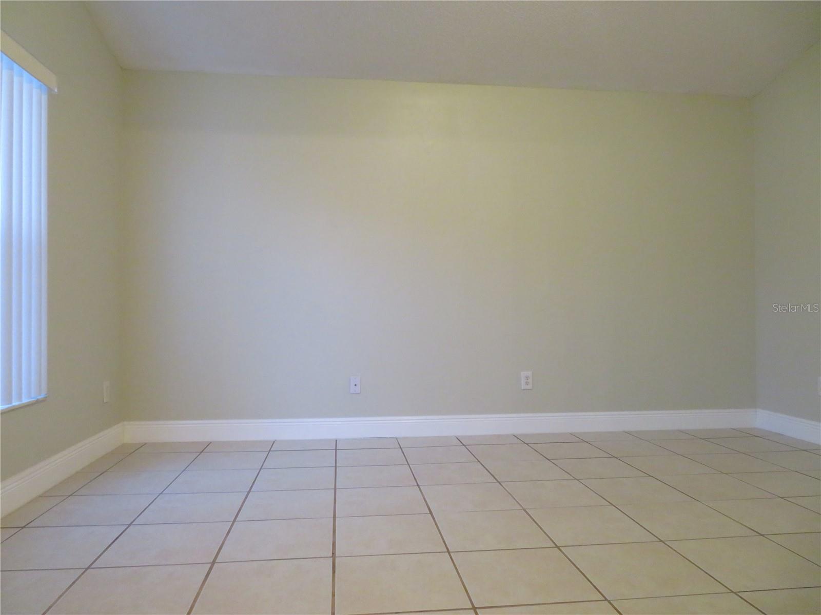 Image 14 of 17 For 325 Sonja Circle