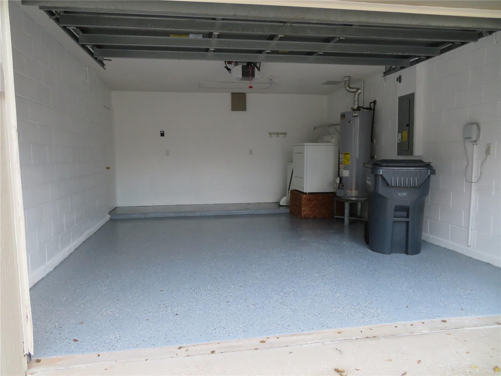 Image 3 of 17 For 325 Sonja Circle