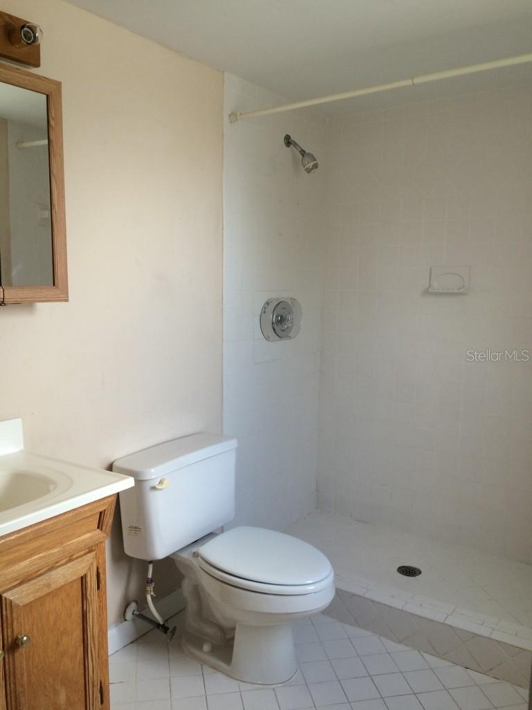 Image 10 of 11 For 1000 Semoran Boulevard 512