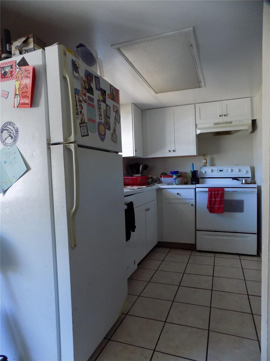 Image 2 of 11 For 1000 Semoran Boulevard 512