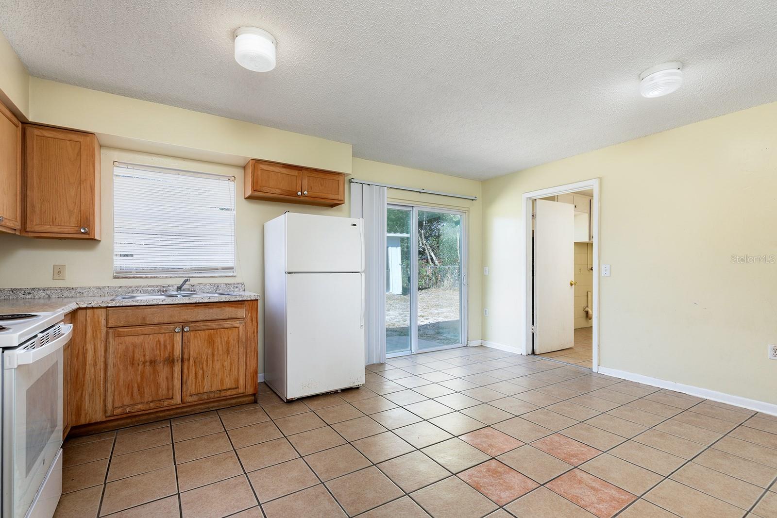 Image 7 of 17 For 1602 Starfire Lane