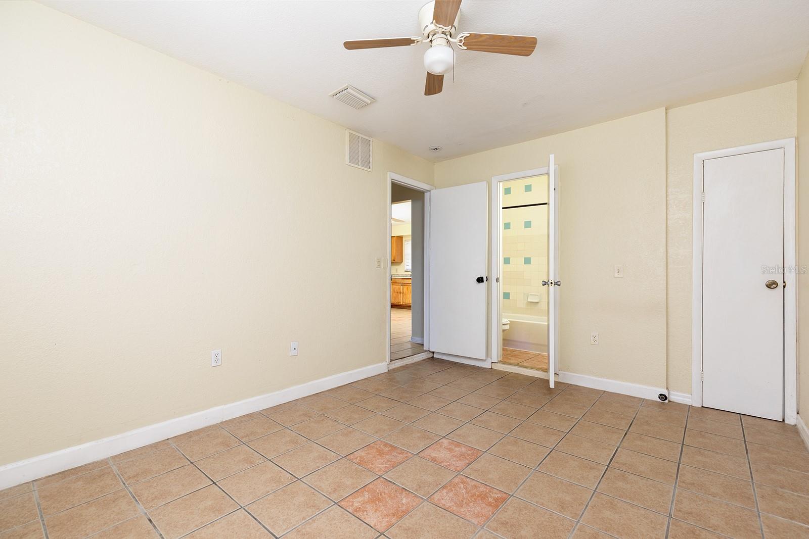 Image 9 of 17 For 1602 Starfire Lane