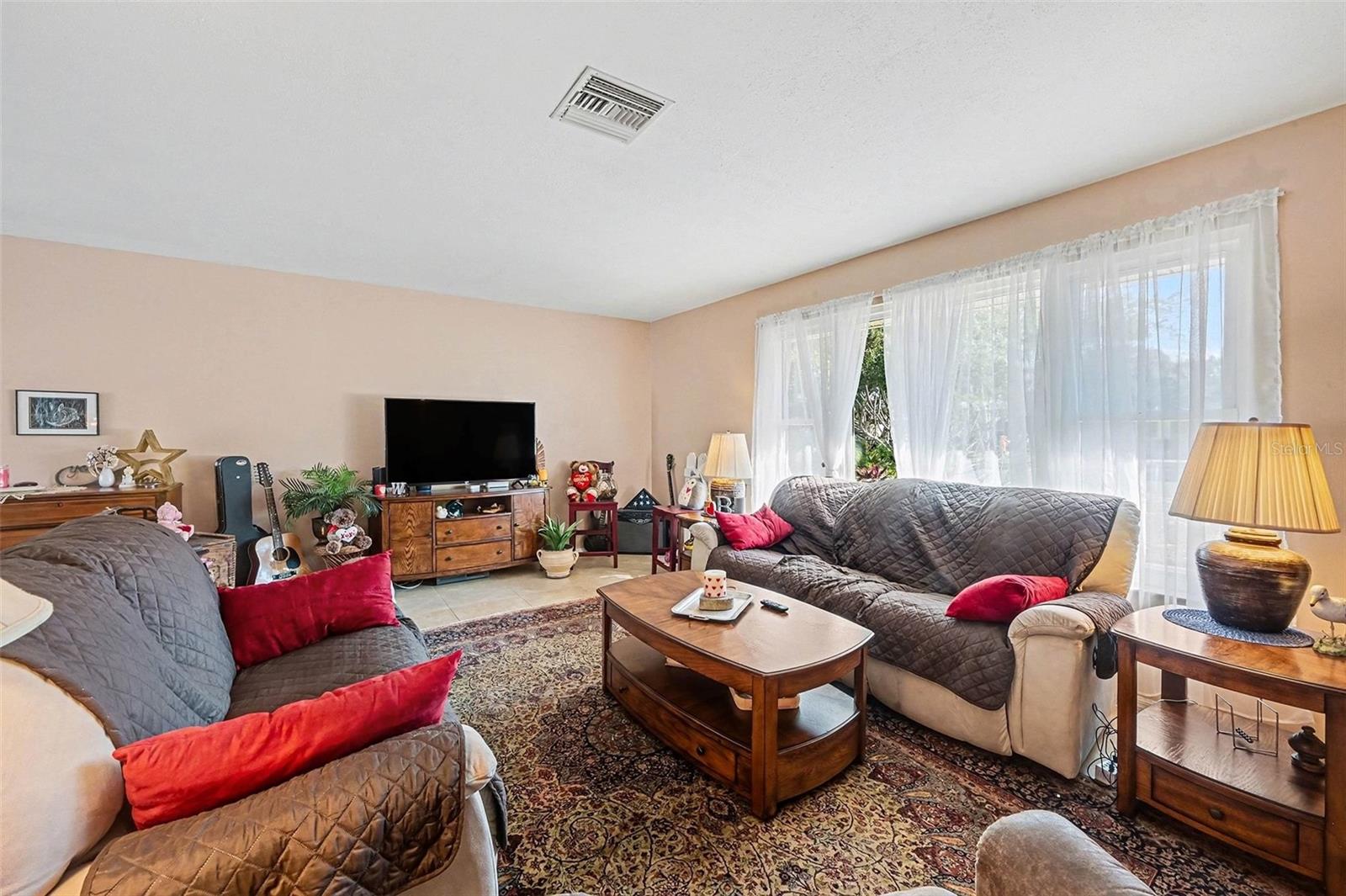 Image 6 of 25 For 108 River Heights Drive