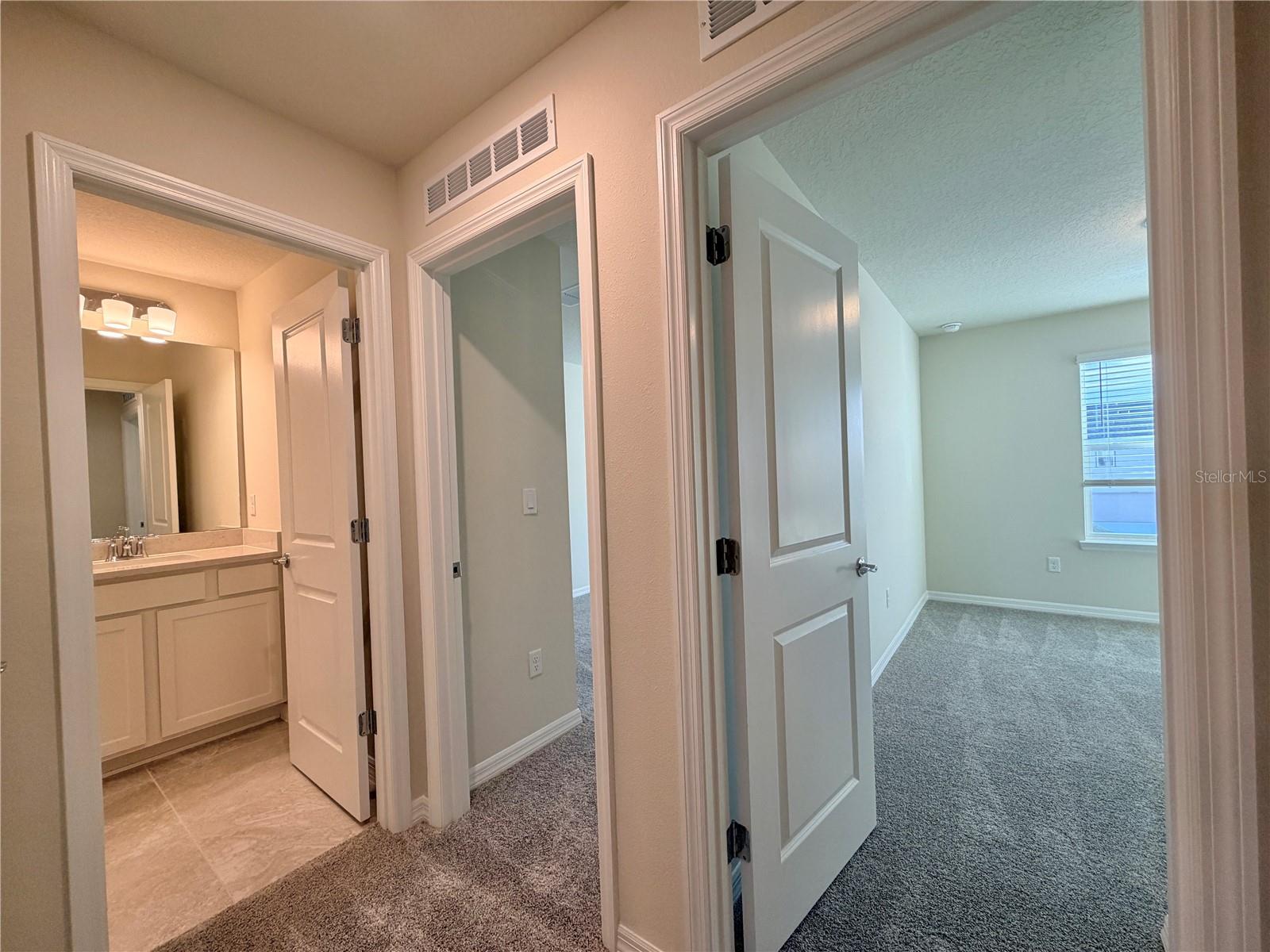 Image 14 of 27 For 16262 Bright Leaf Road