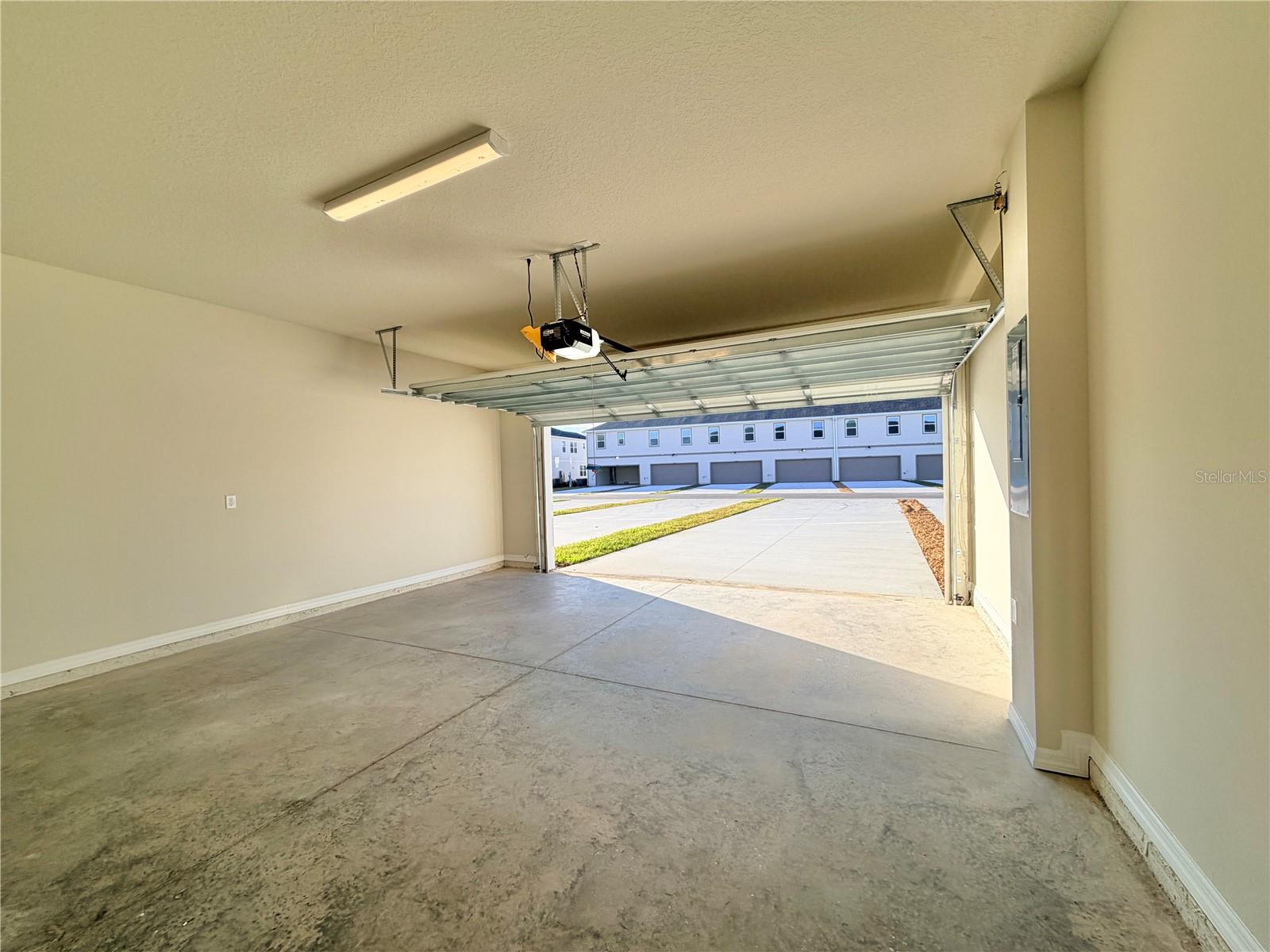 Image 9 of 27 For 16262 Bright Leaf Road