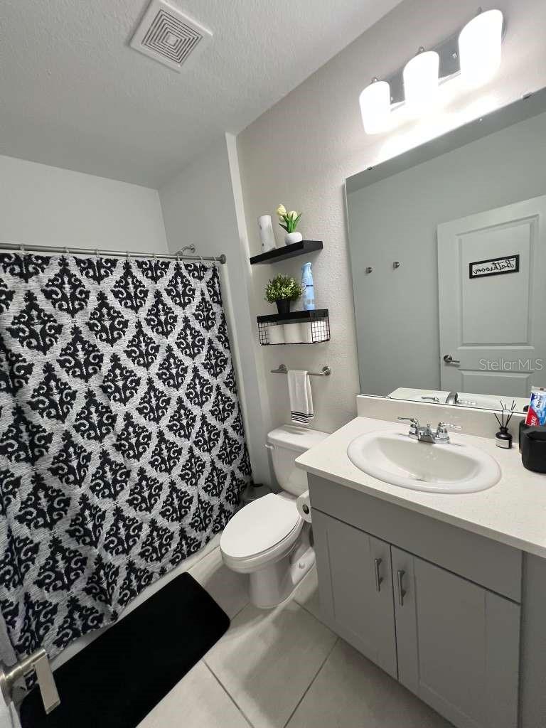 Image 18 of 20 For 205 Acorn Road