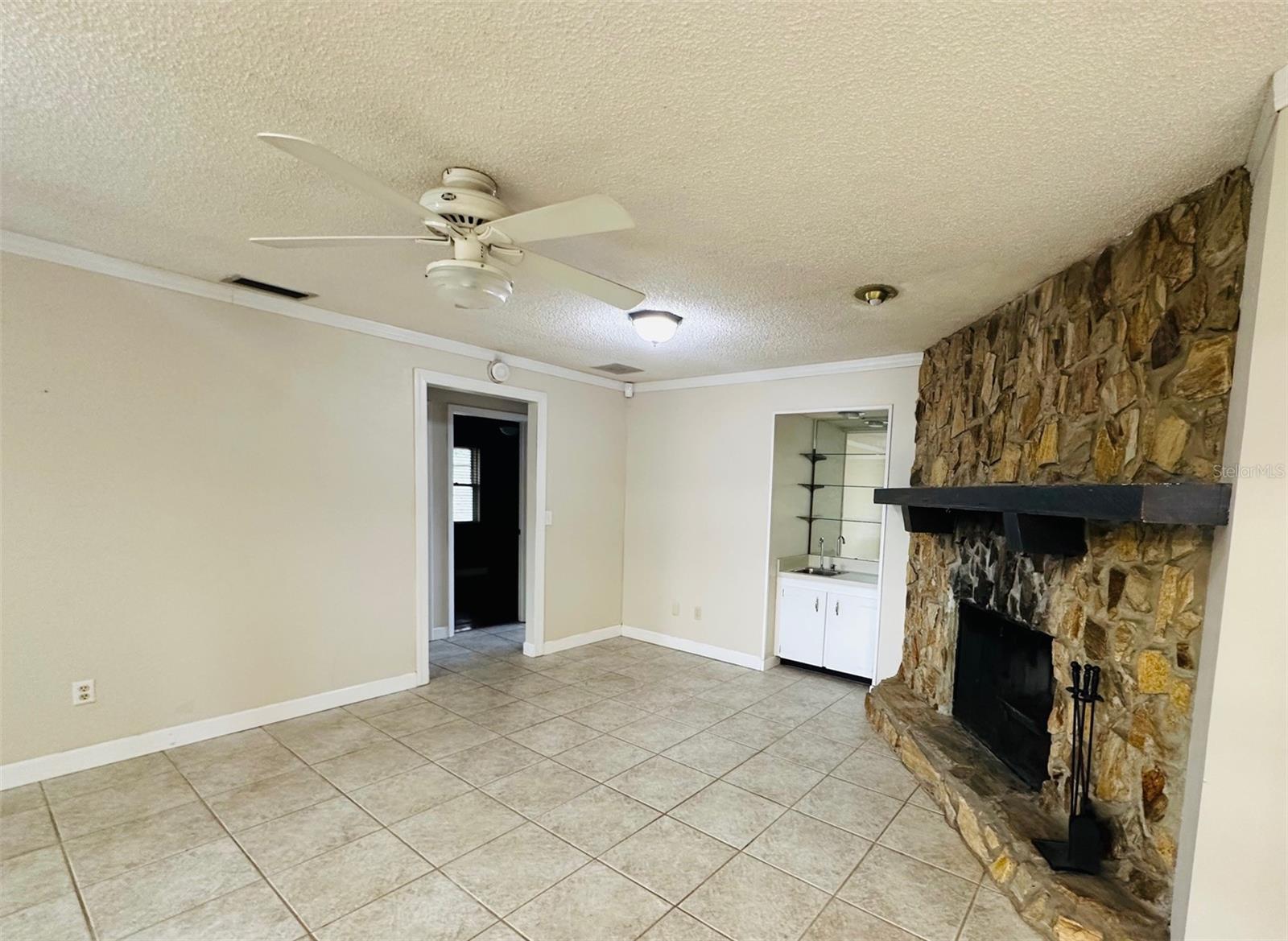 Image 21 of 51 For 4624 San Paulo Court